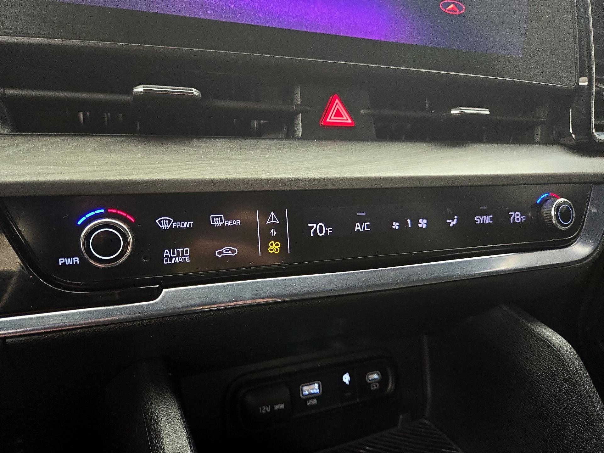 Thumbnail: 2023 Kia Sportage - 17