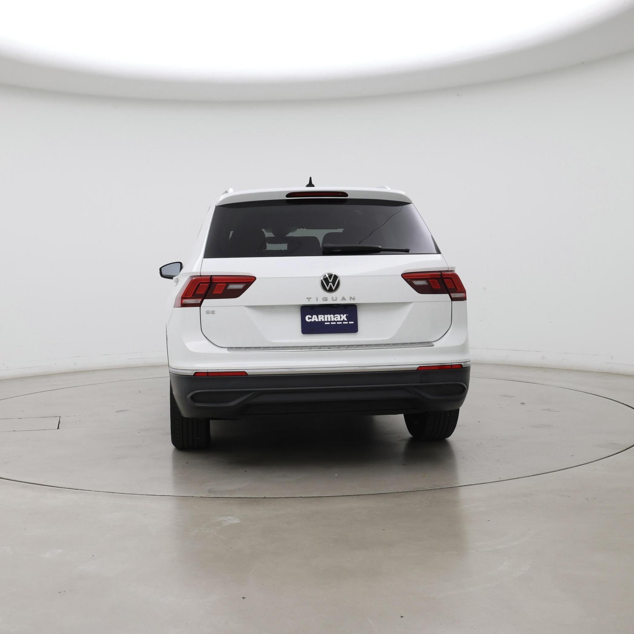 Thumbnail: 2022 Volkswagen Tiguan - 6
