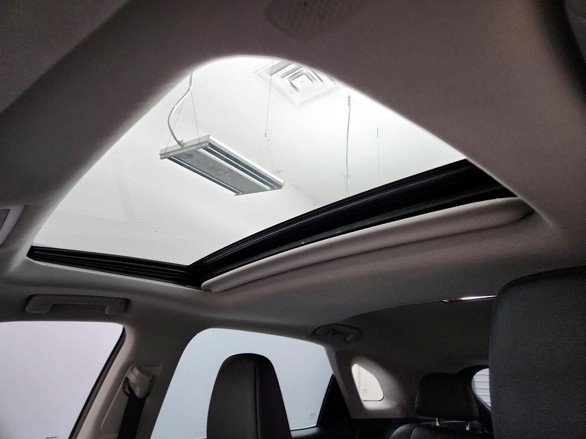 Thumbnail: 2022 Lexus RX - 19