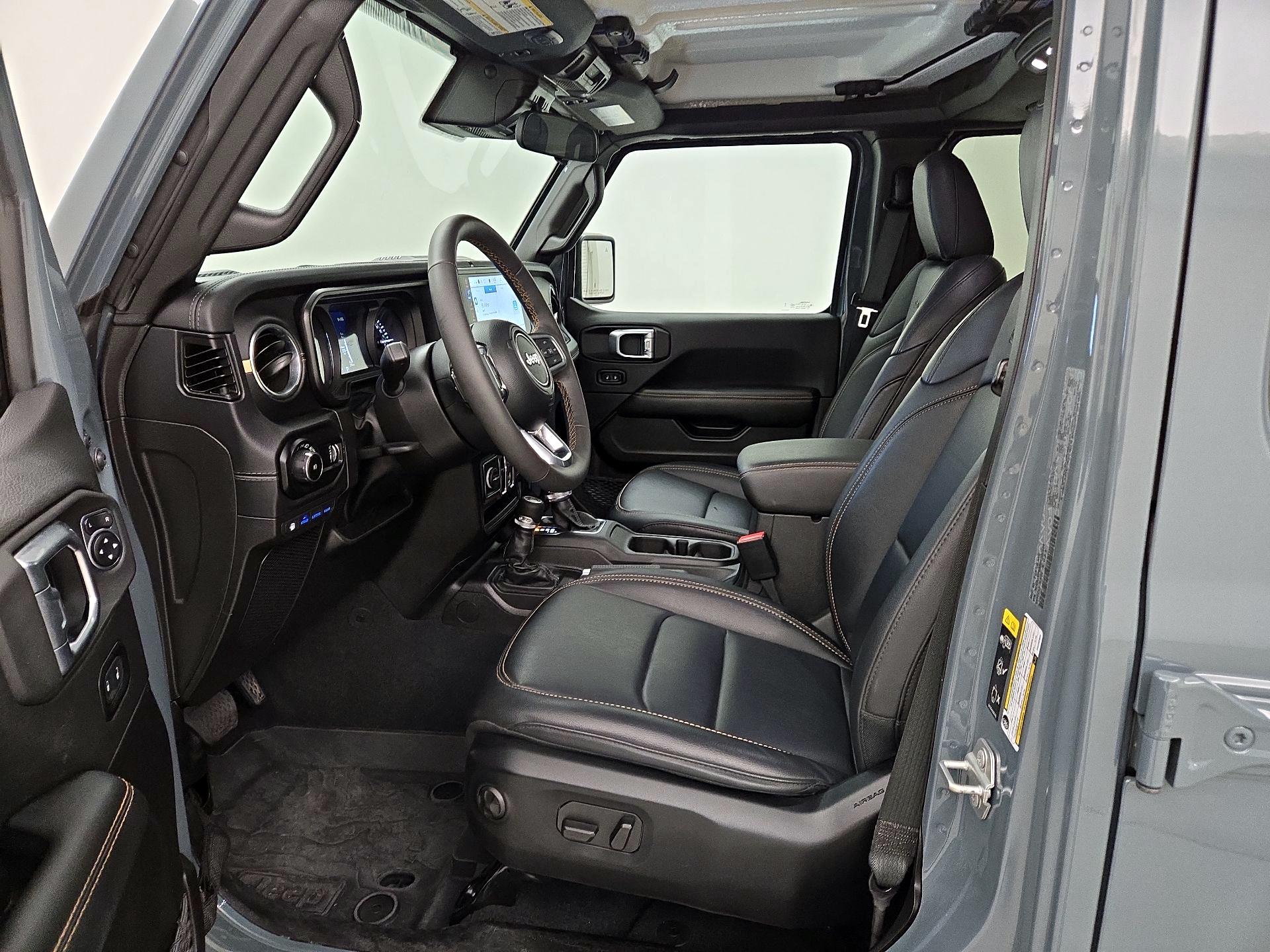 Thumbnail: 2024 Jeep Wrangler - 11