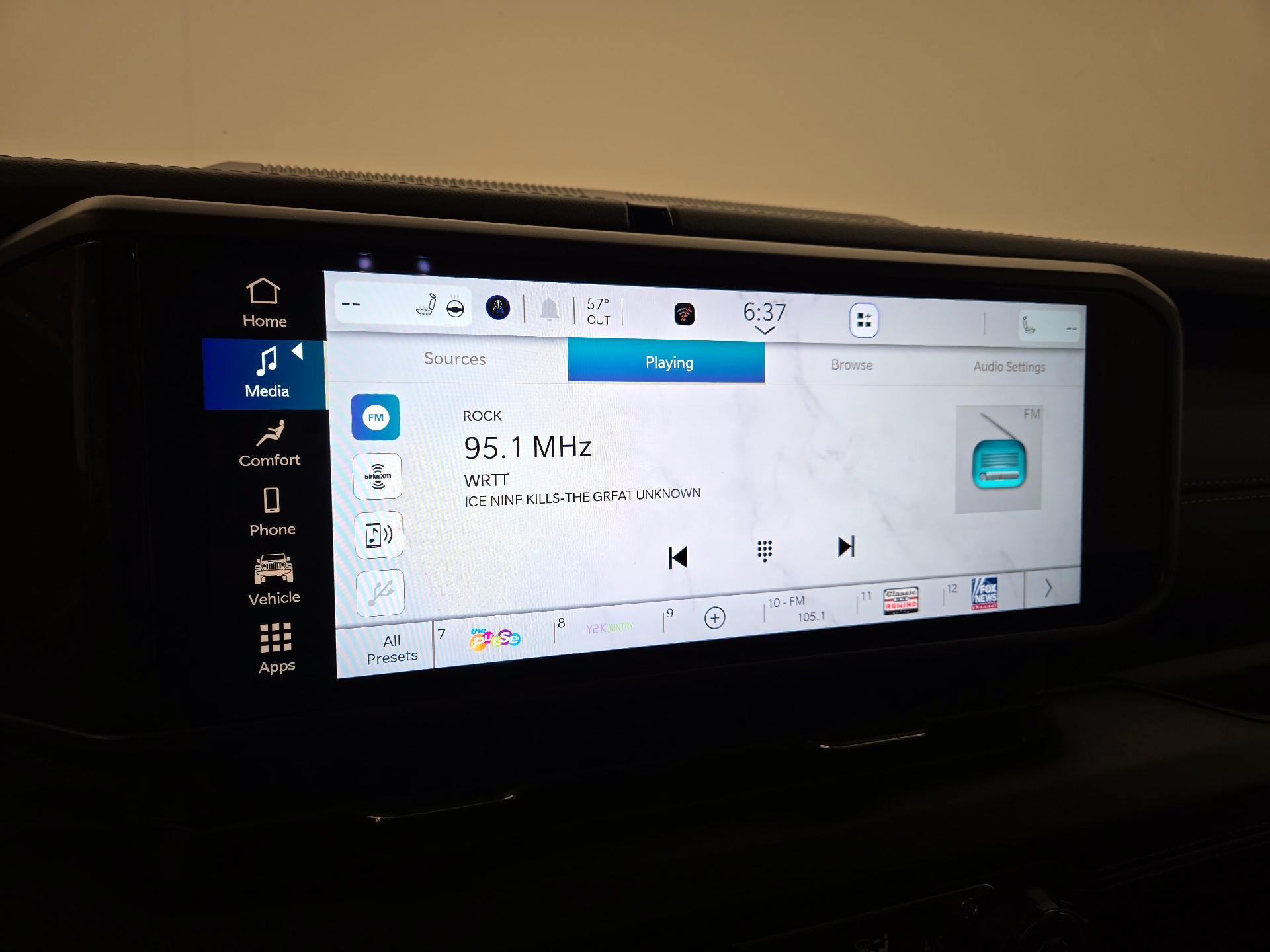 Thumbnail: 2024 Jeep Wrangler - 15