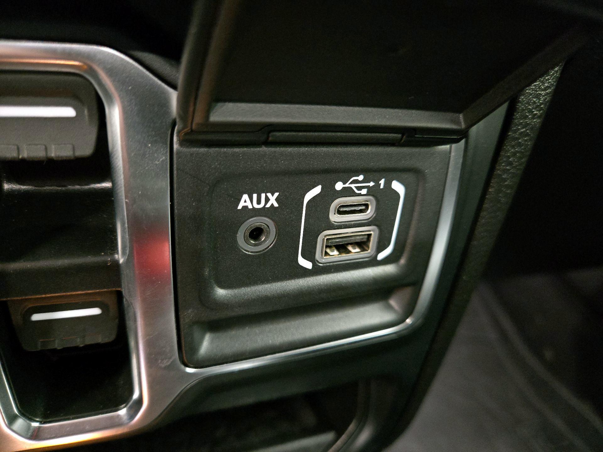 Thumbnail: 2024 Jeep Wrangler - 18