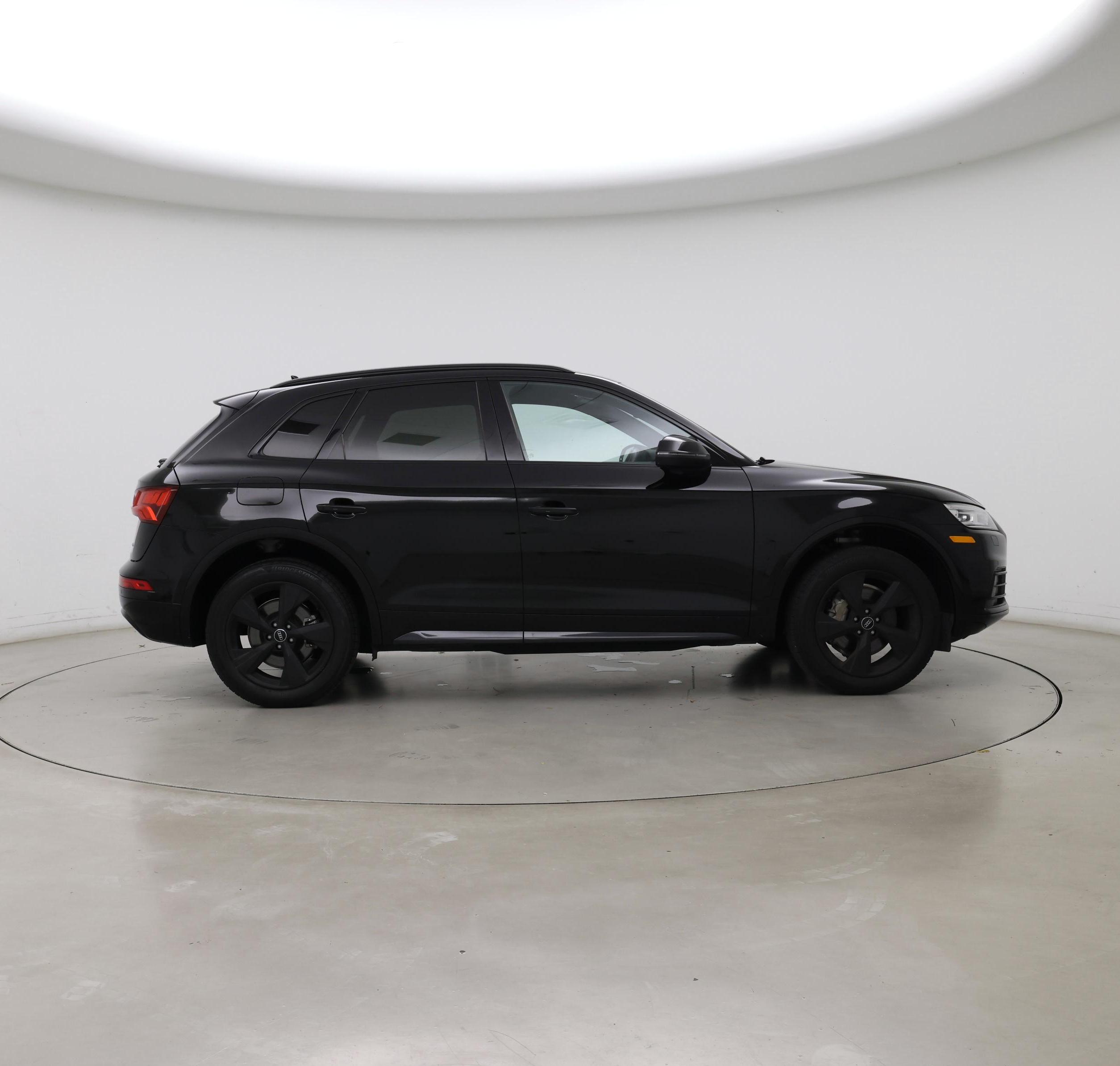 Thumbnail: 2020 Audi Q5 - 7