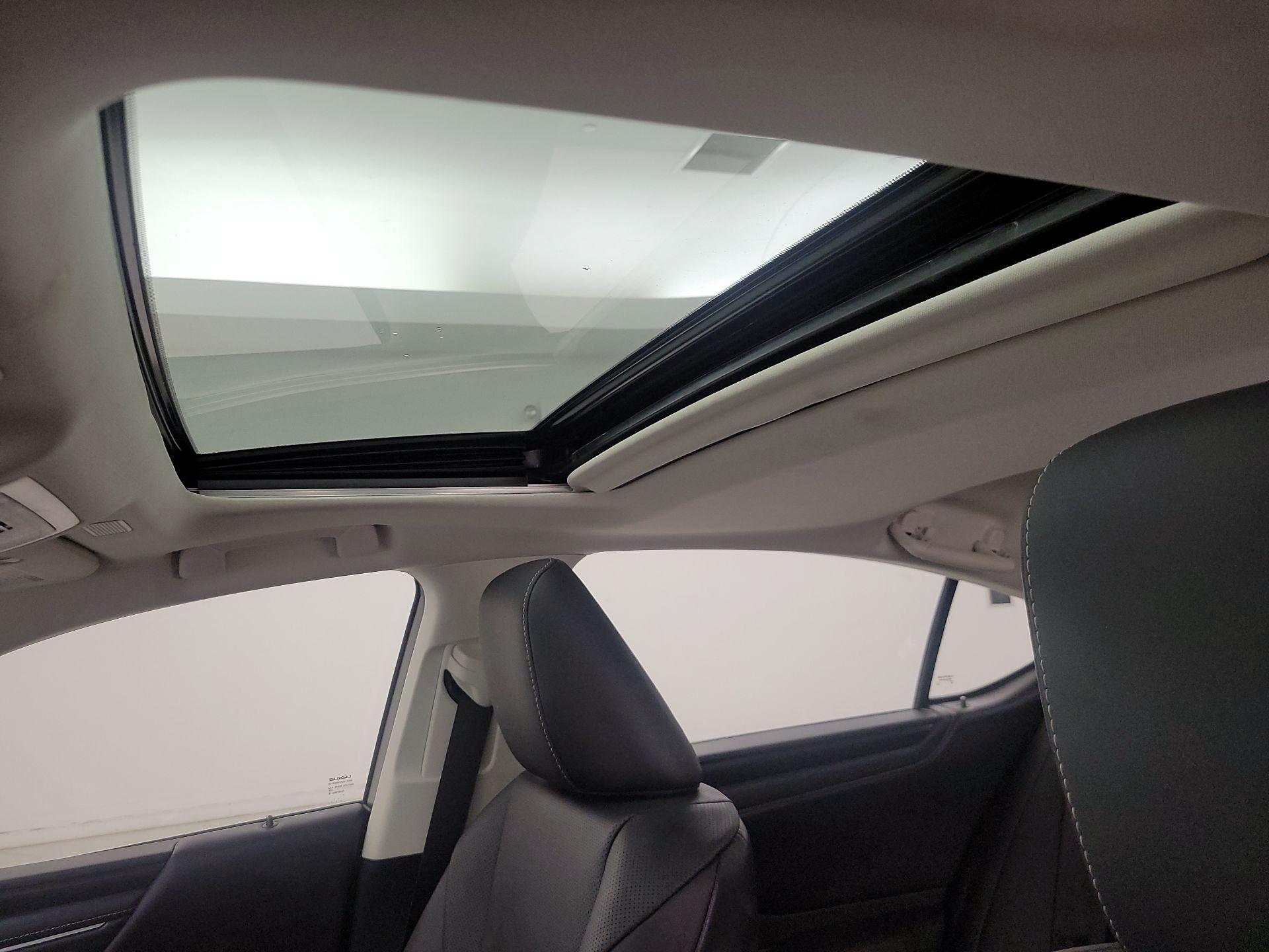 Thumbnail: 2023 Lexus ES - 19