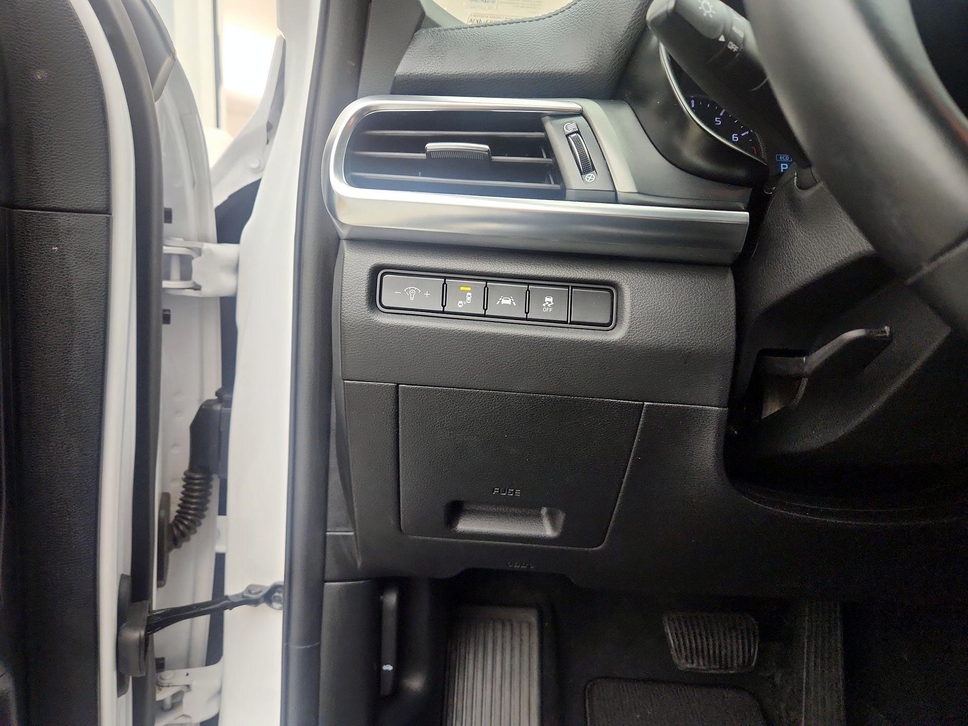 Thumbnail: 2022 Kia Telluride - 13