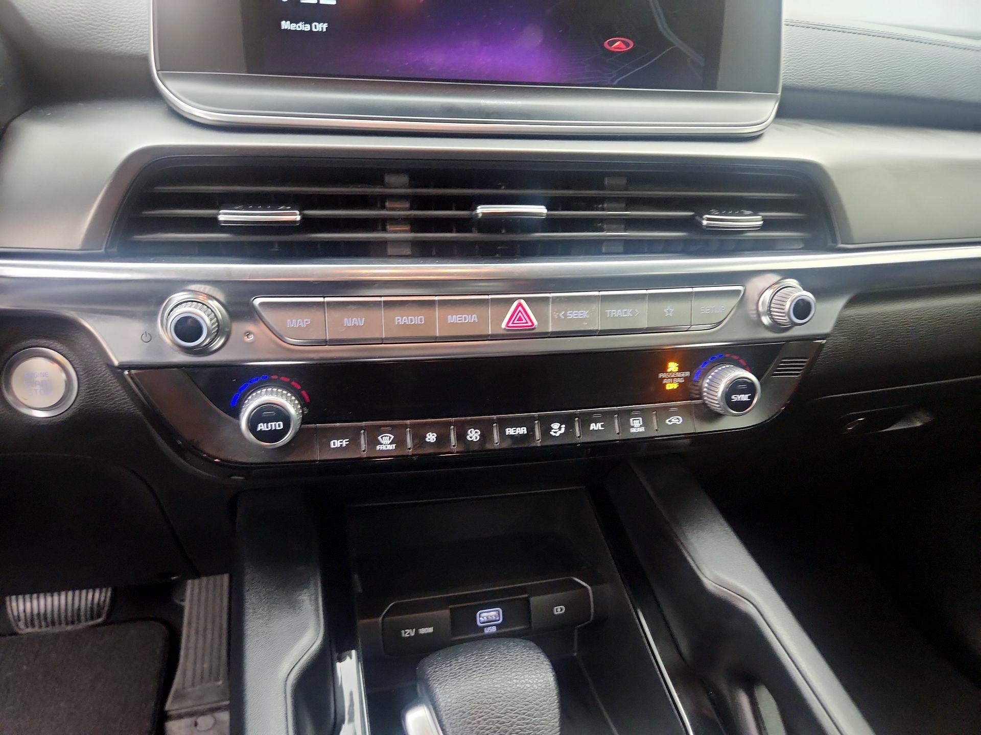 Thumbnail: 2022 Kia Telluride - 16