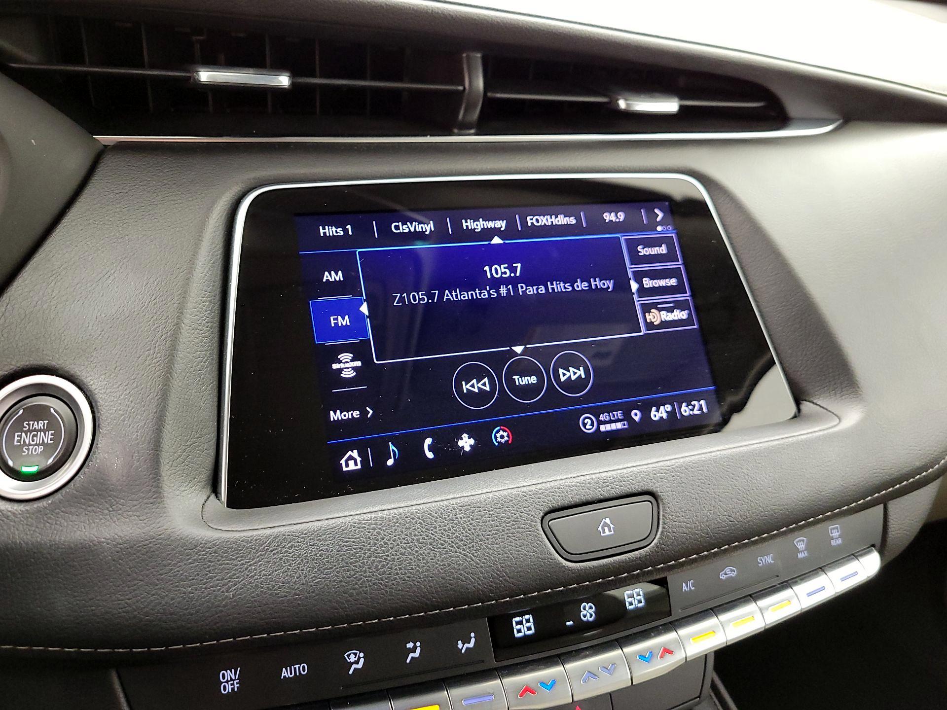 Thumbnail: 2022 Cadillac XT4 - 15