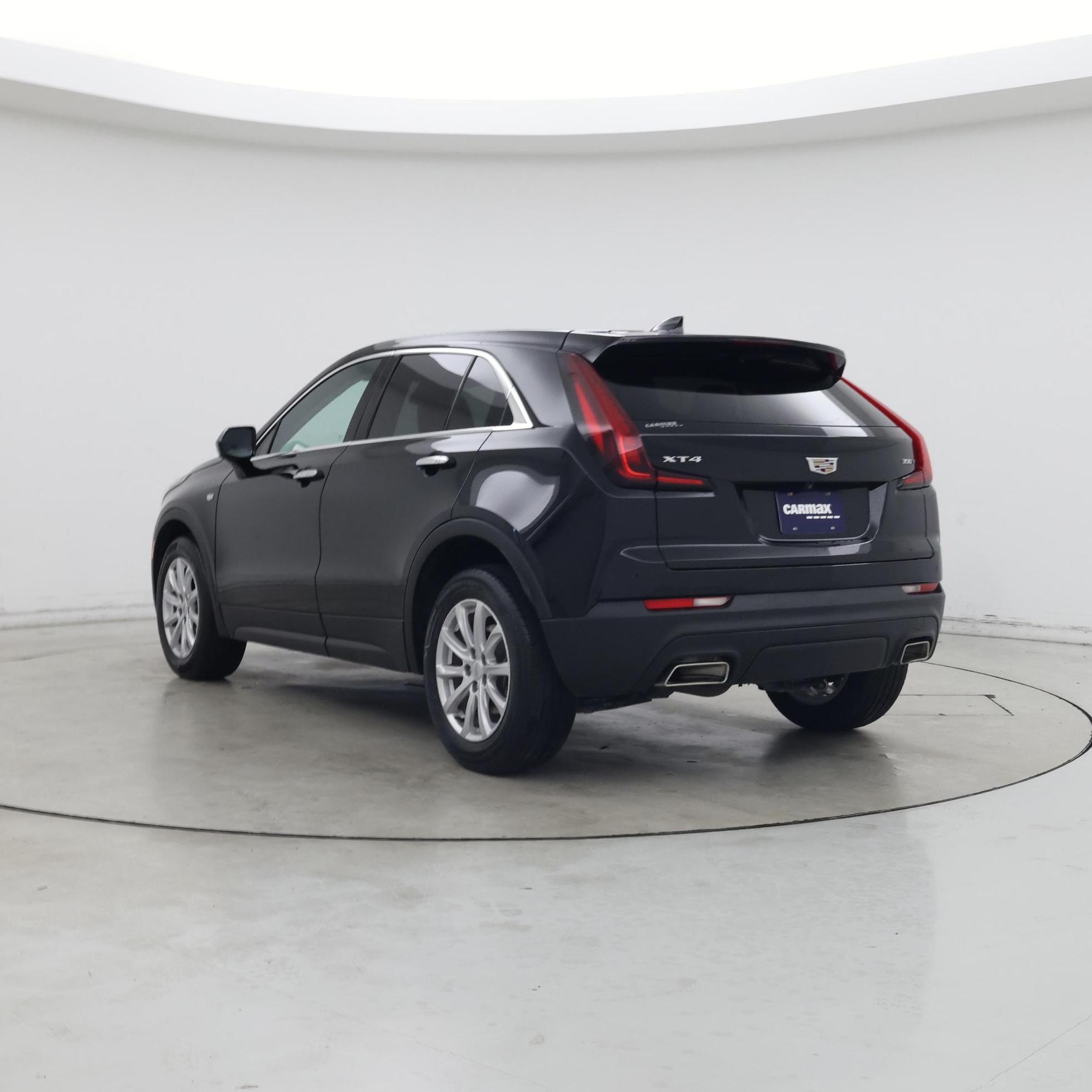 Thumbnail: 2022 Cadillac XT4 - 2