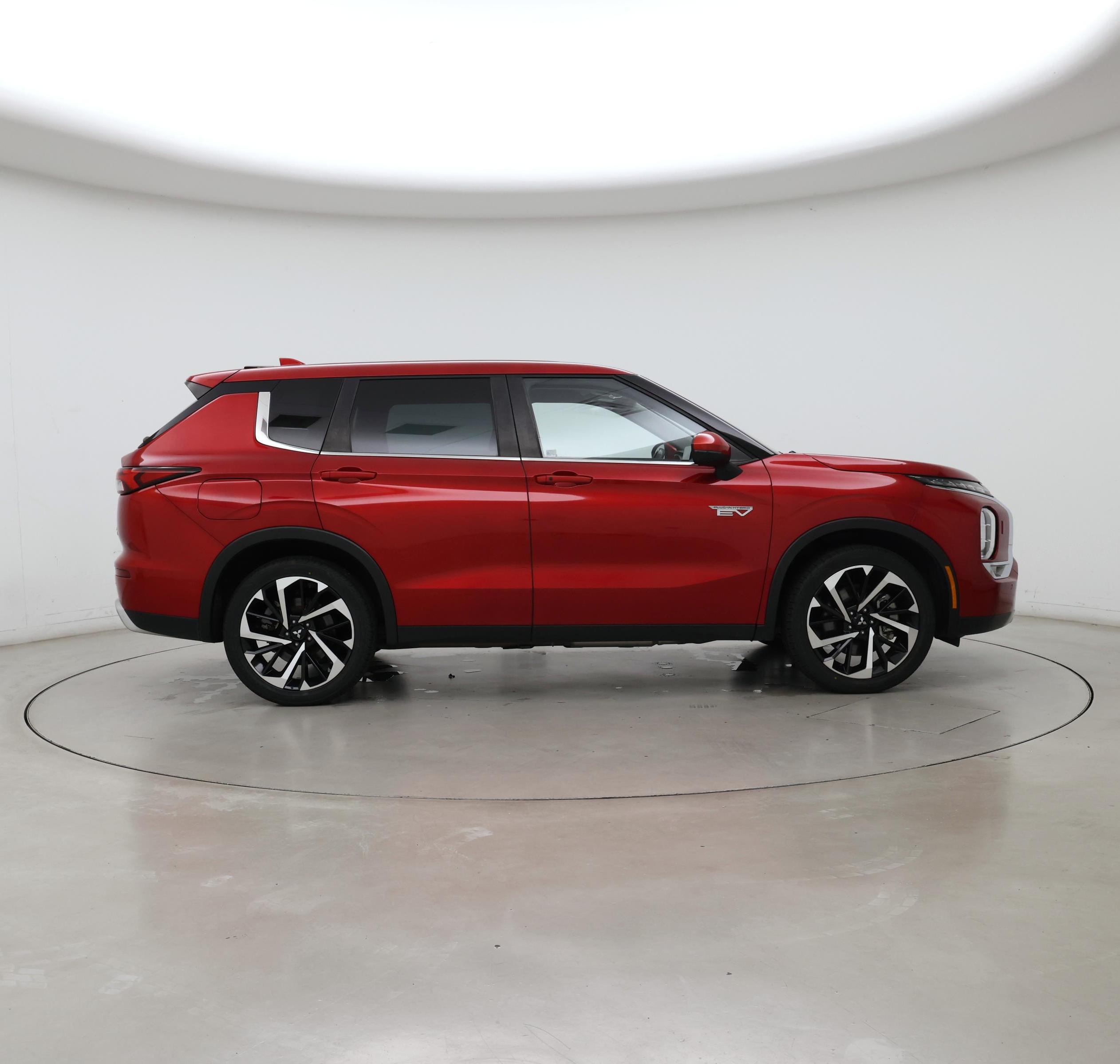 Thumbnail: 2023 Mitsubishi Outlander - 7