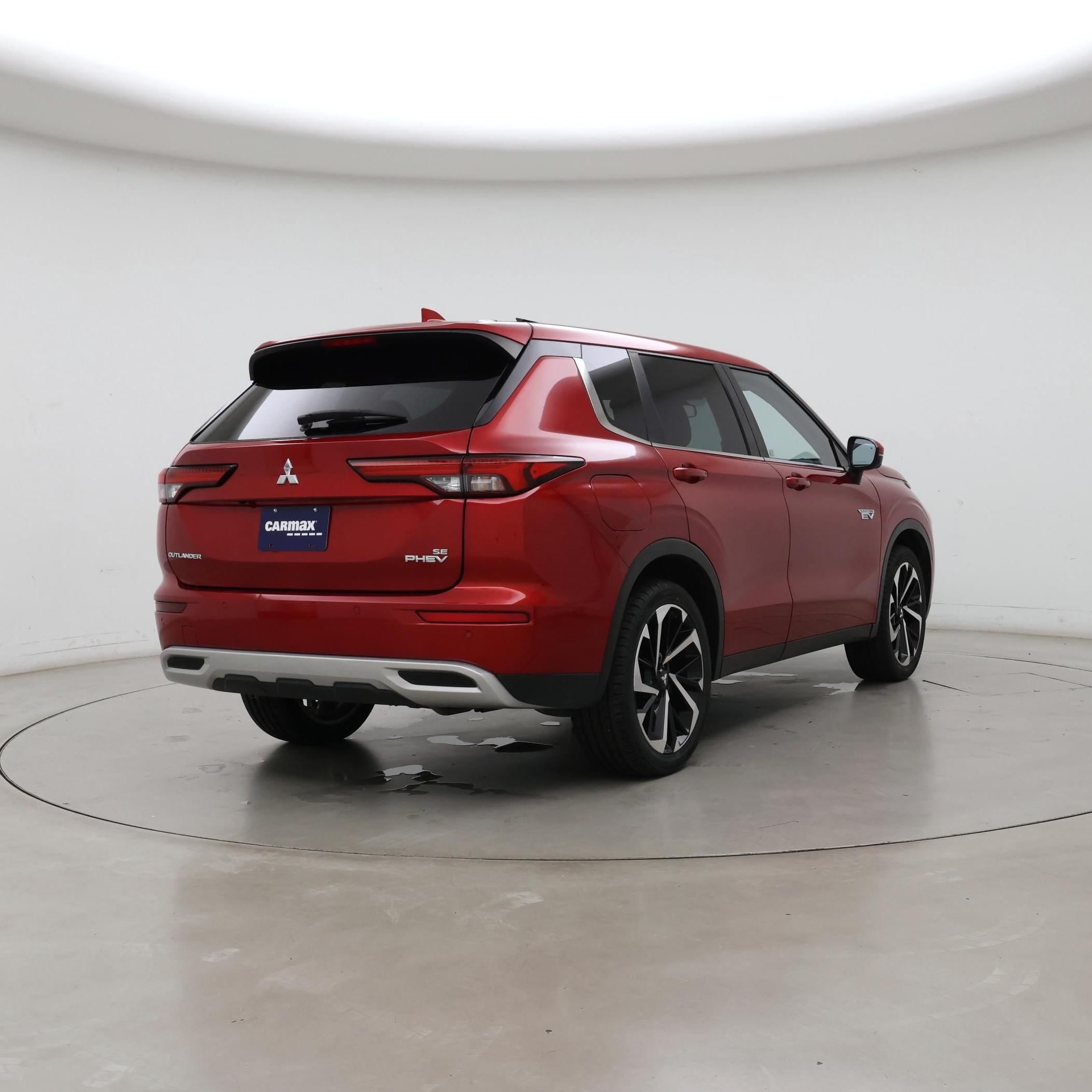 Thumbnail: 2023 Mitsubishi Outlander - 8