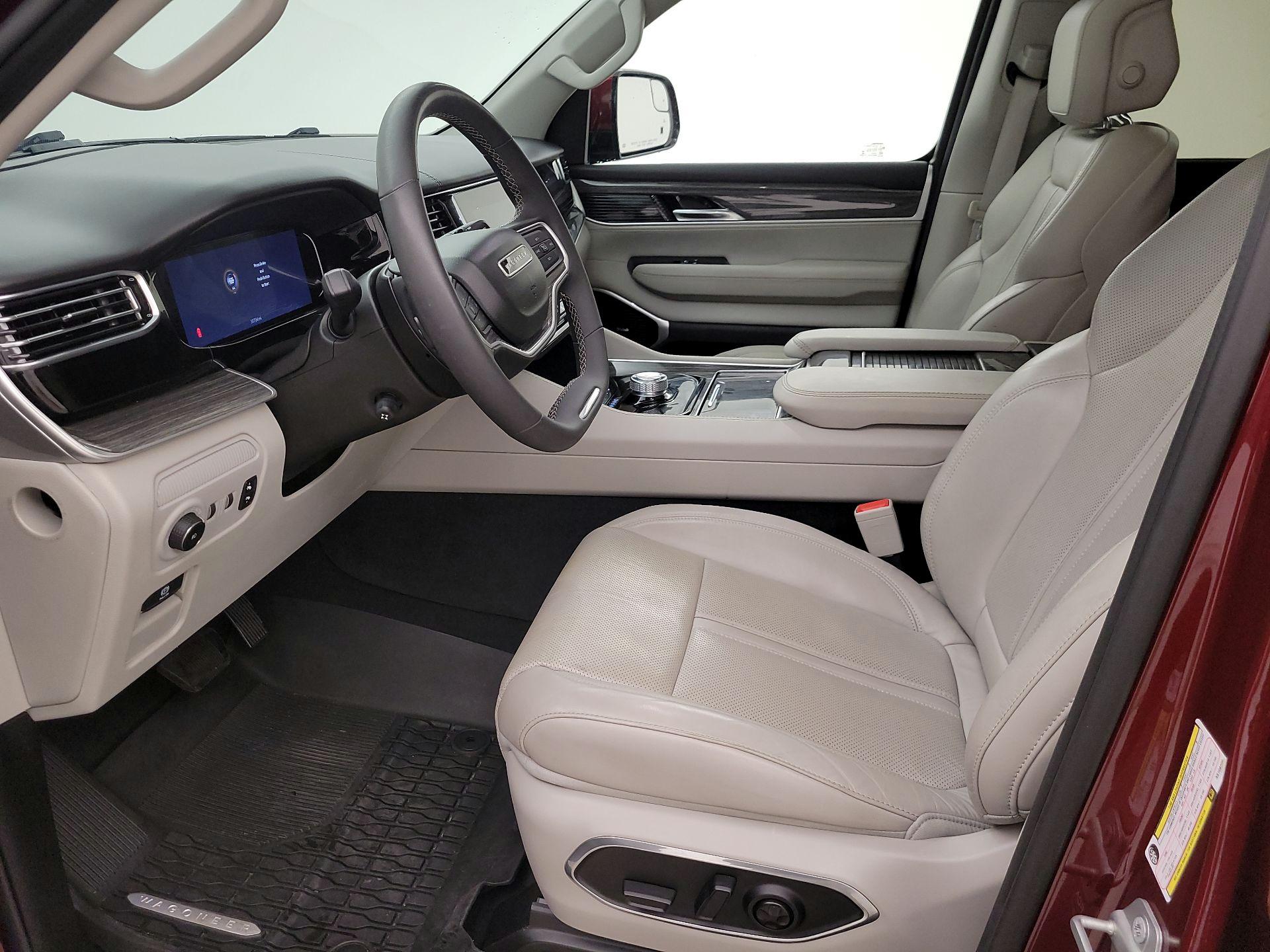 Thumbnail: 2022 Jeep Wagoneer - 11