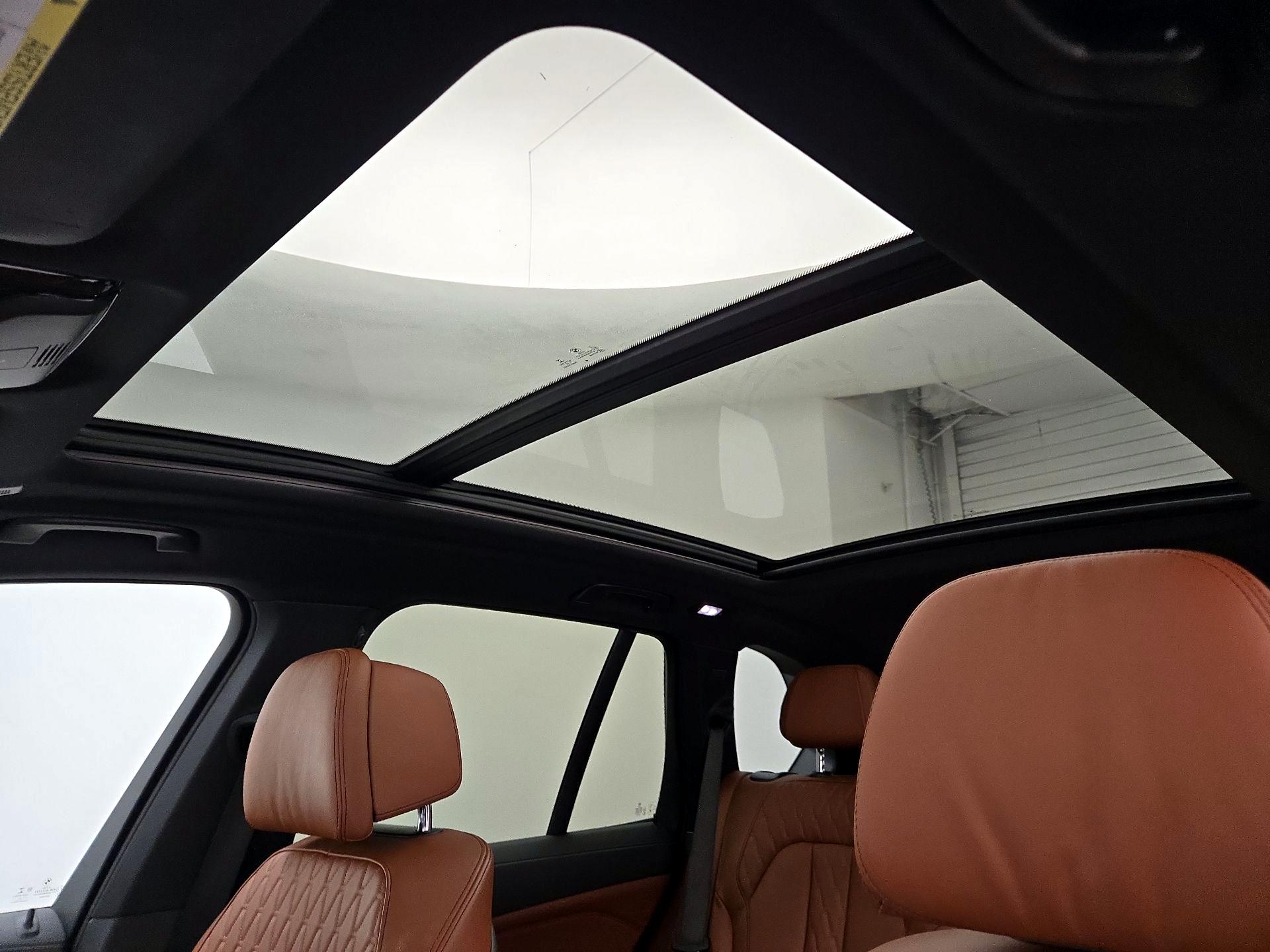 Thumbnail: 2021 BMW X5 - 20