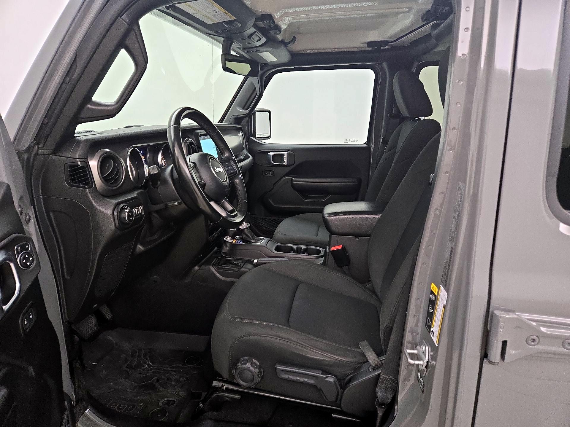 Thumbnail: 2021 Jeep Gladiator - 11