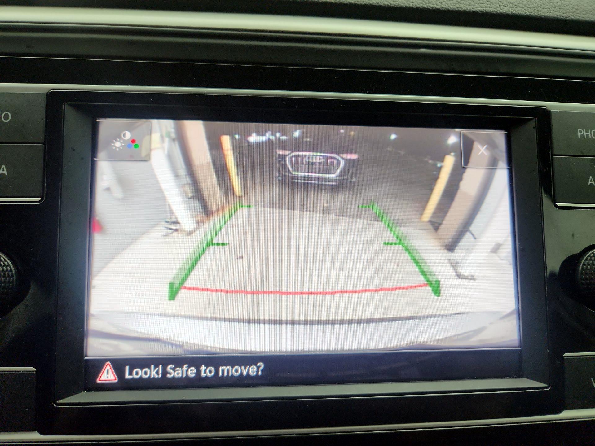 Thumbnail: 2022 Volkswagen Atlas - 14