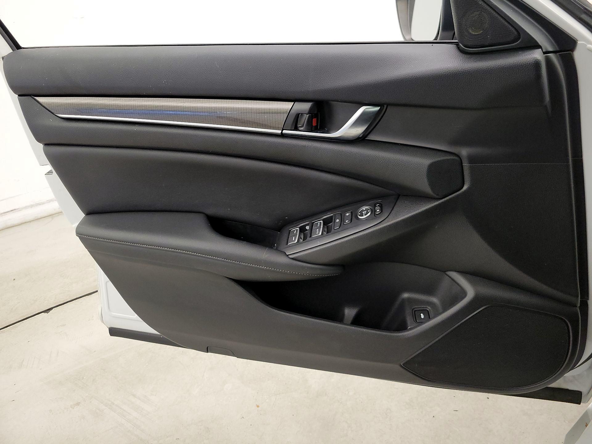 Thumbnail: 2020 Honda Accord - 12