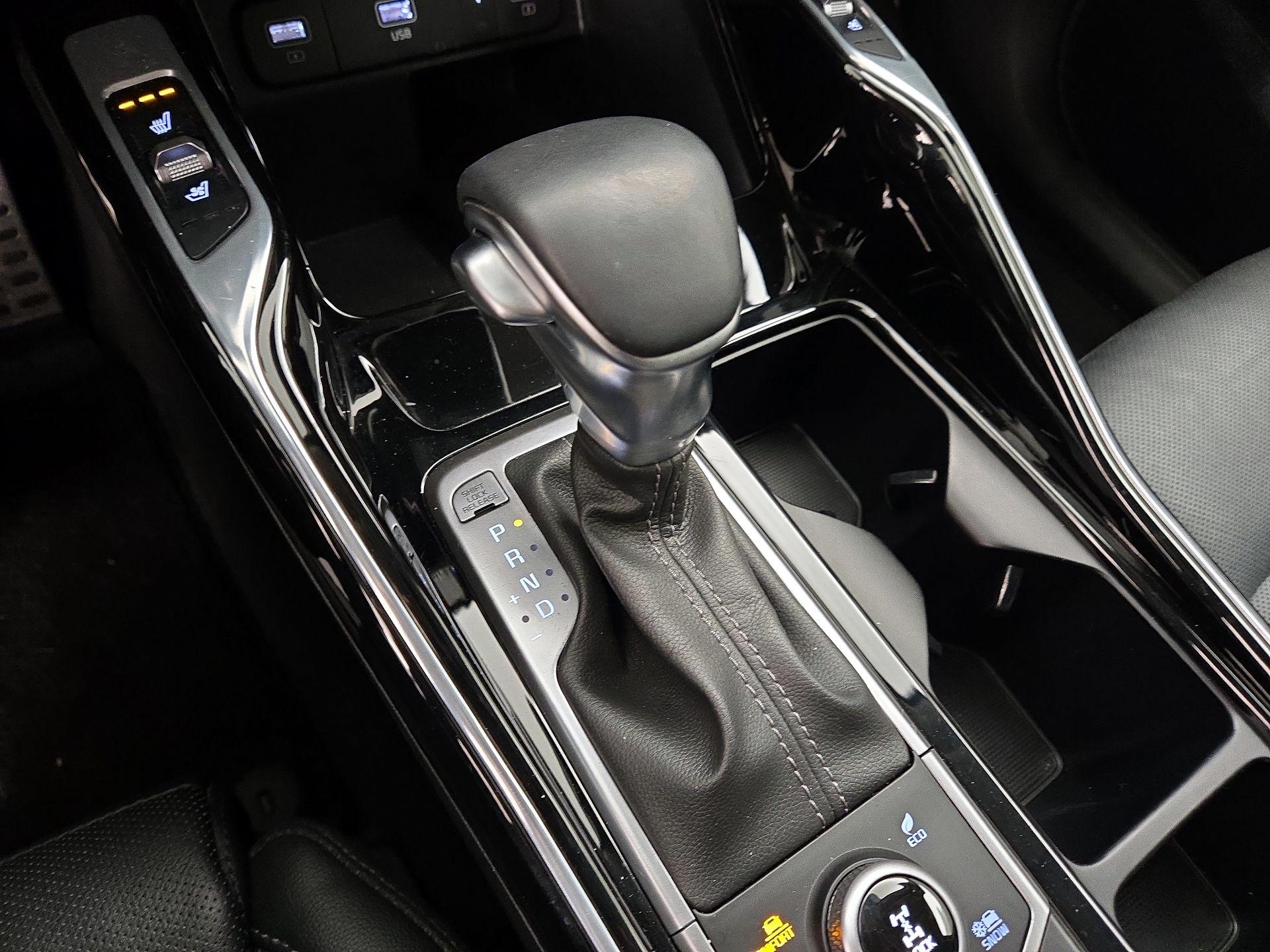 Thumbnail: 2023 Kia Sorento - 18