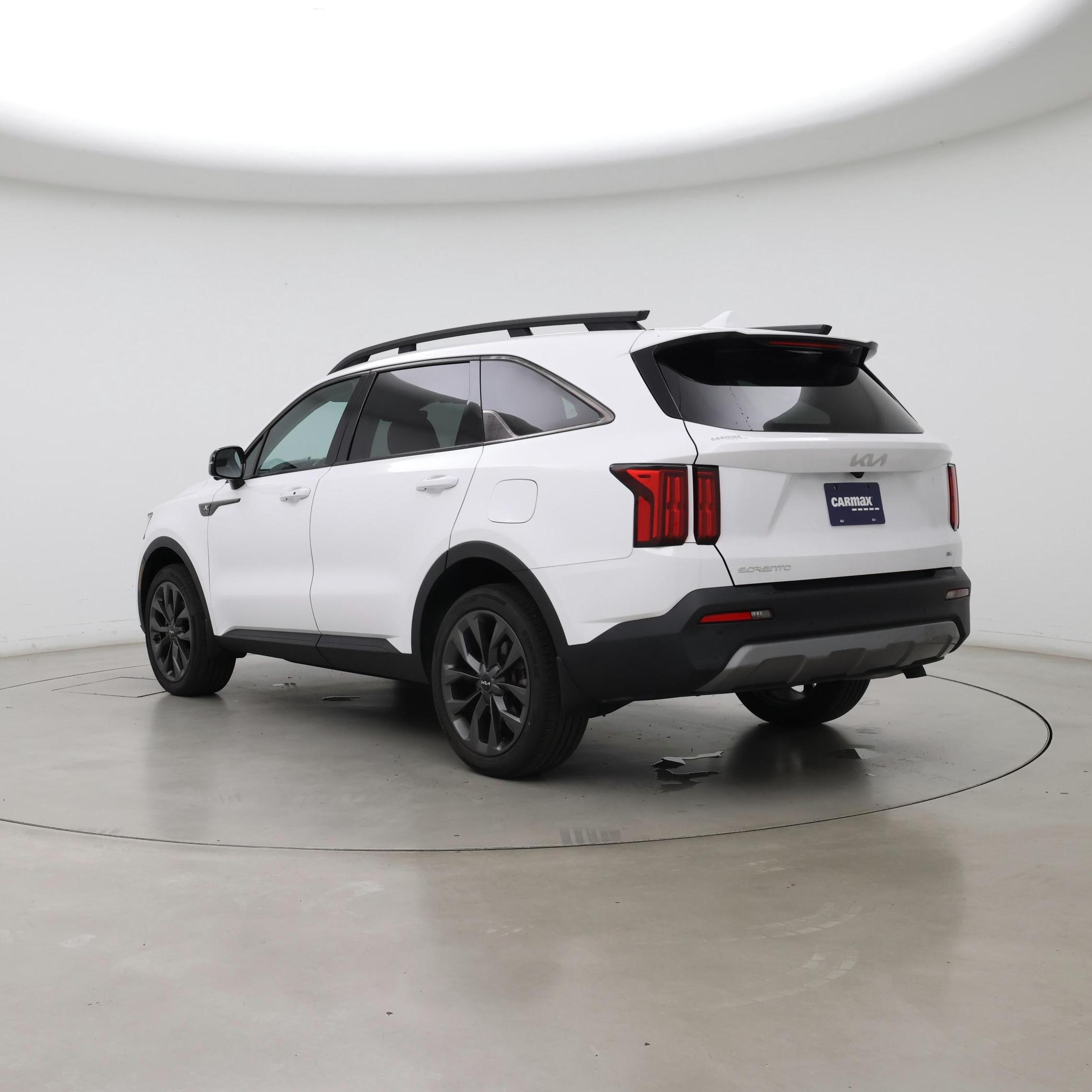 Thumbnail: 2023 Kia Sorento - 2