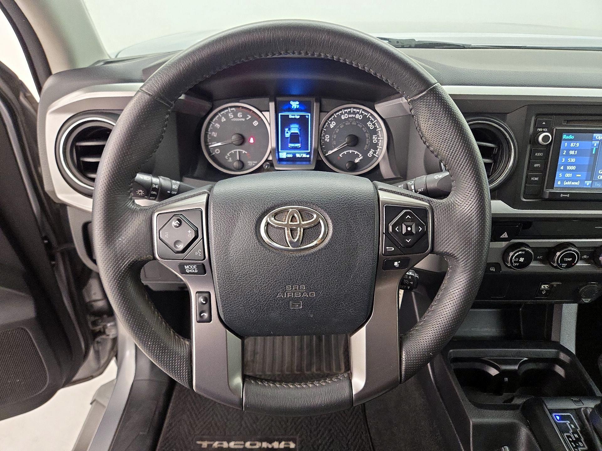 Thumbnail: 2017 Toyota Tacoma - 10