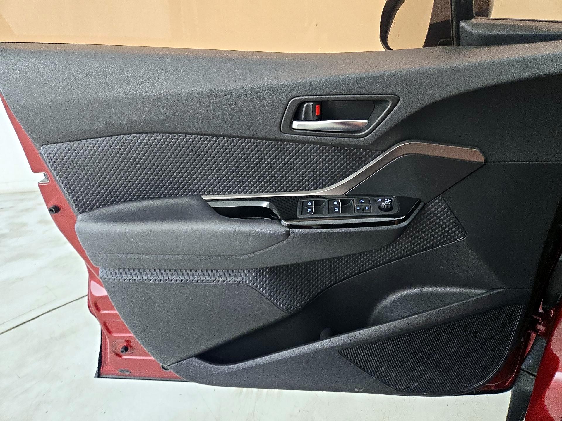 Thumbnail: 2019 Toyota C-HR - 12
