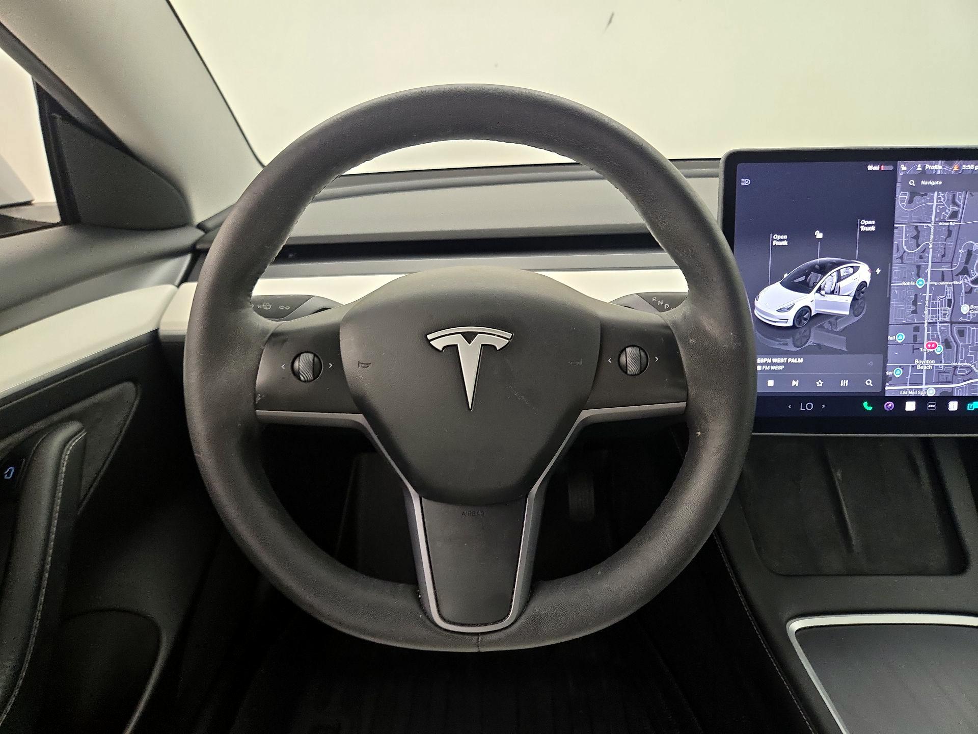Thumbnail: 2023 Tesla Model 3 - 10