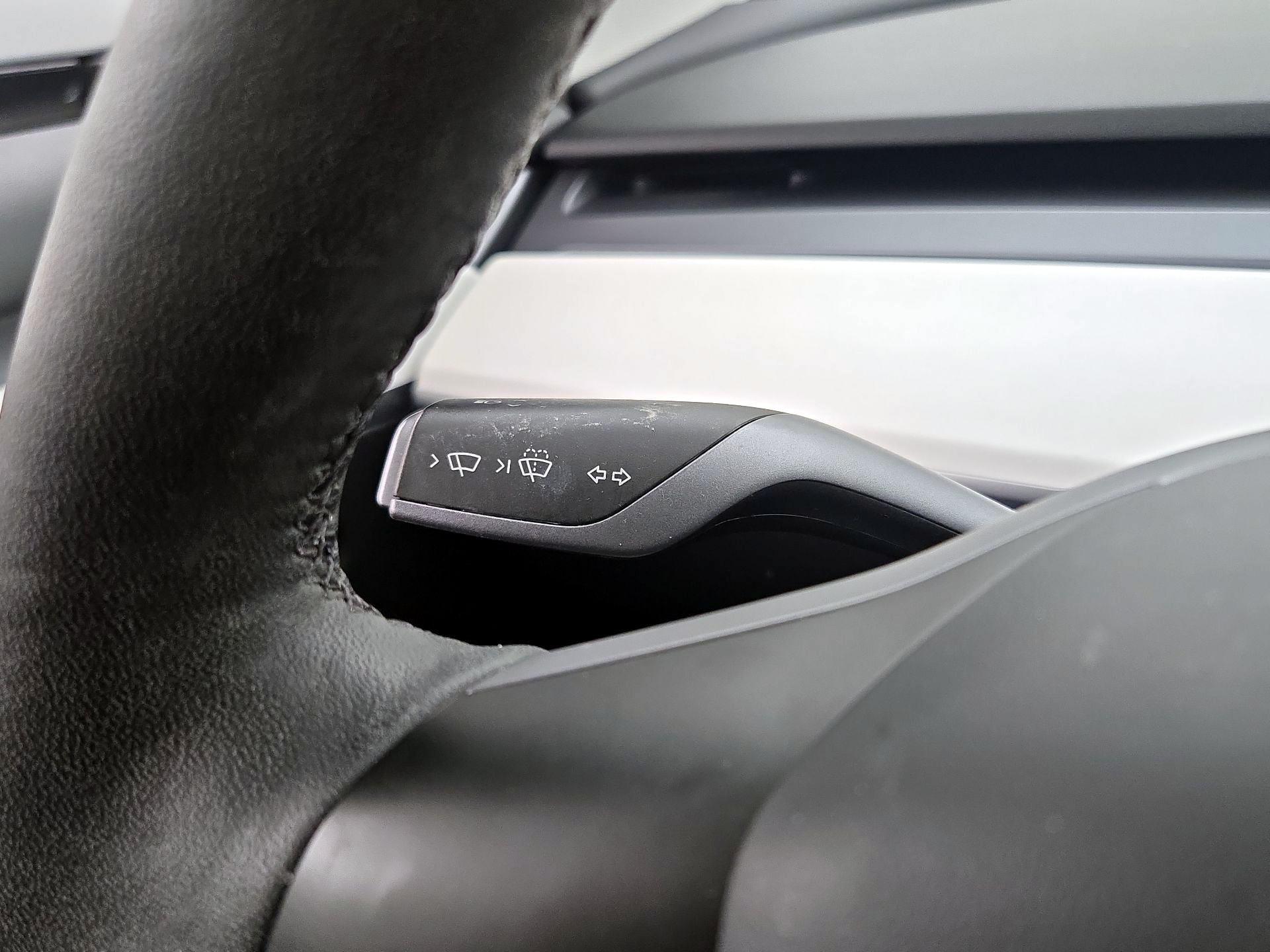 Thumbnail: 2023 Tesla Model 3 - 13