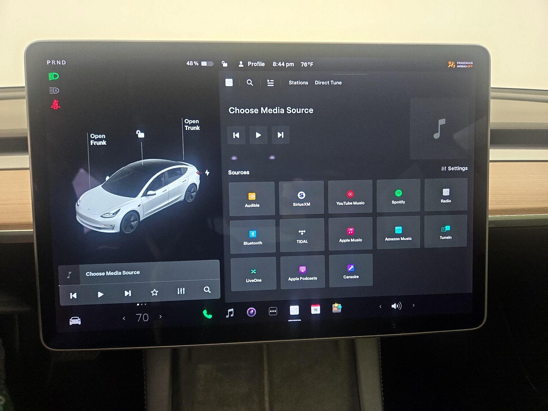 Thumbnail: 2021 Tesla Model 3 - 15