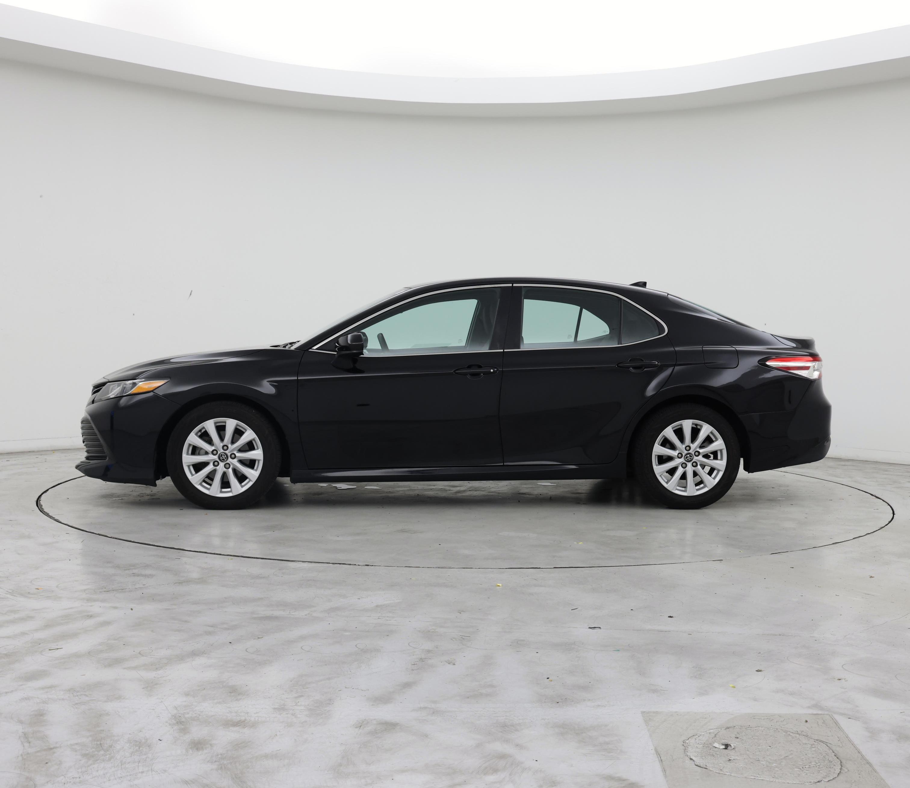 Thumbnail: 2020 Toyota Camry - 3
