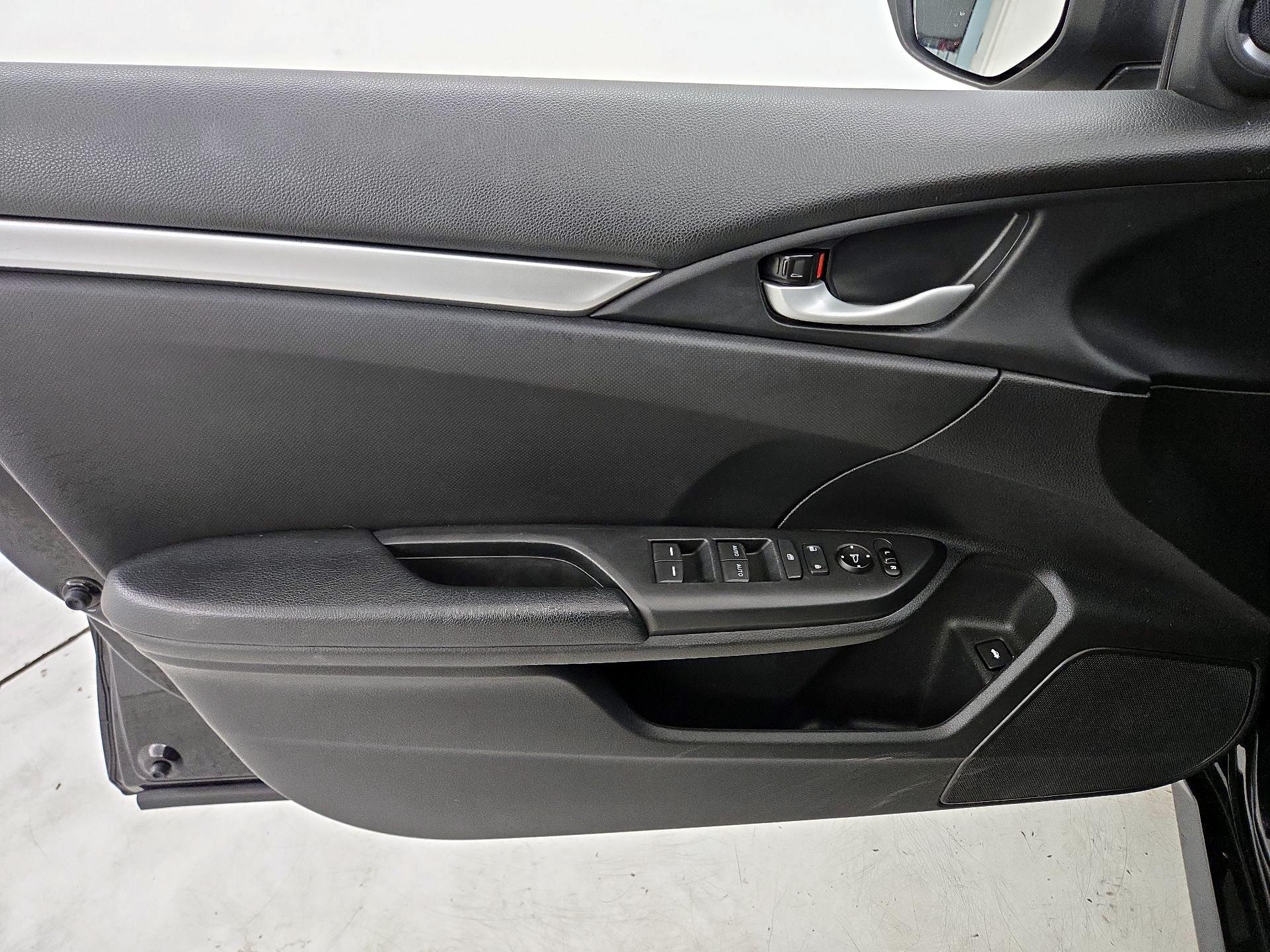 Thumbnail: 2019 Honda Civic - 12