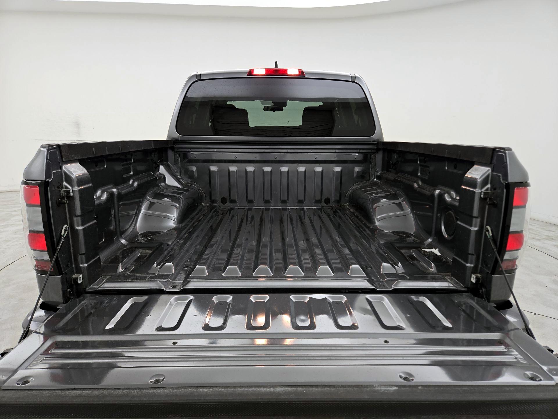 Thumbnail: 2022 Nissan Frontier - 20