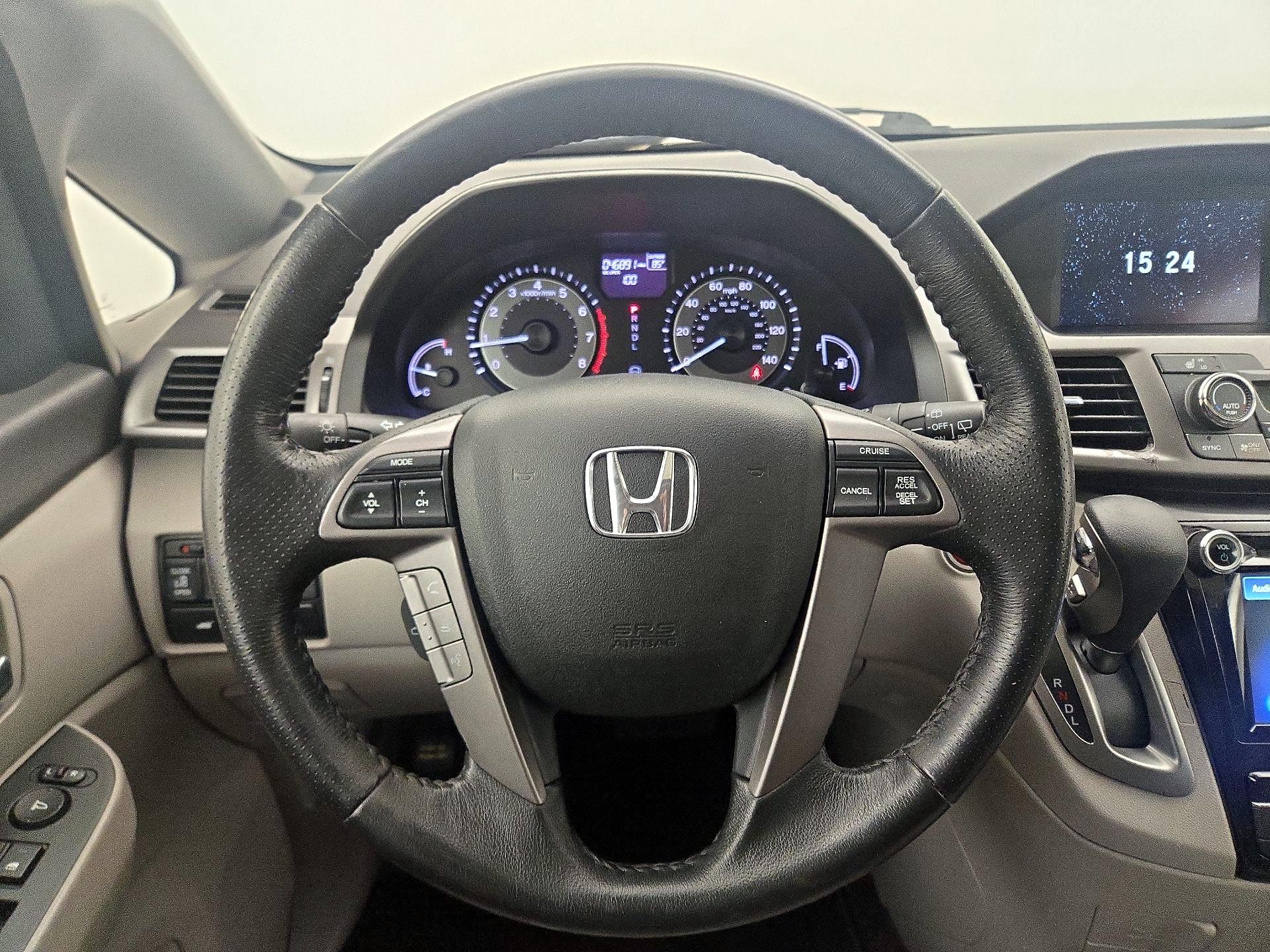 Thumbnail: 2015 Honda Odyssey - 10