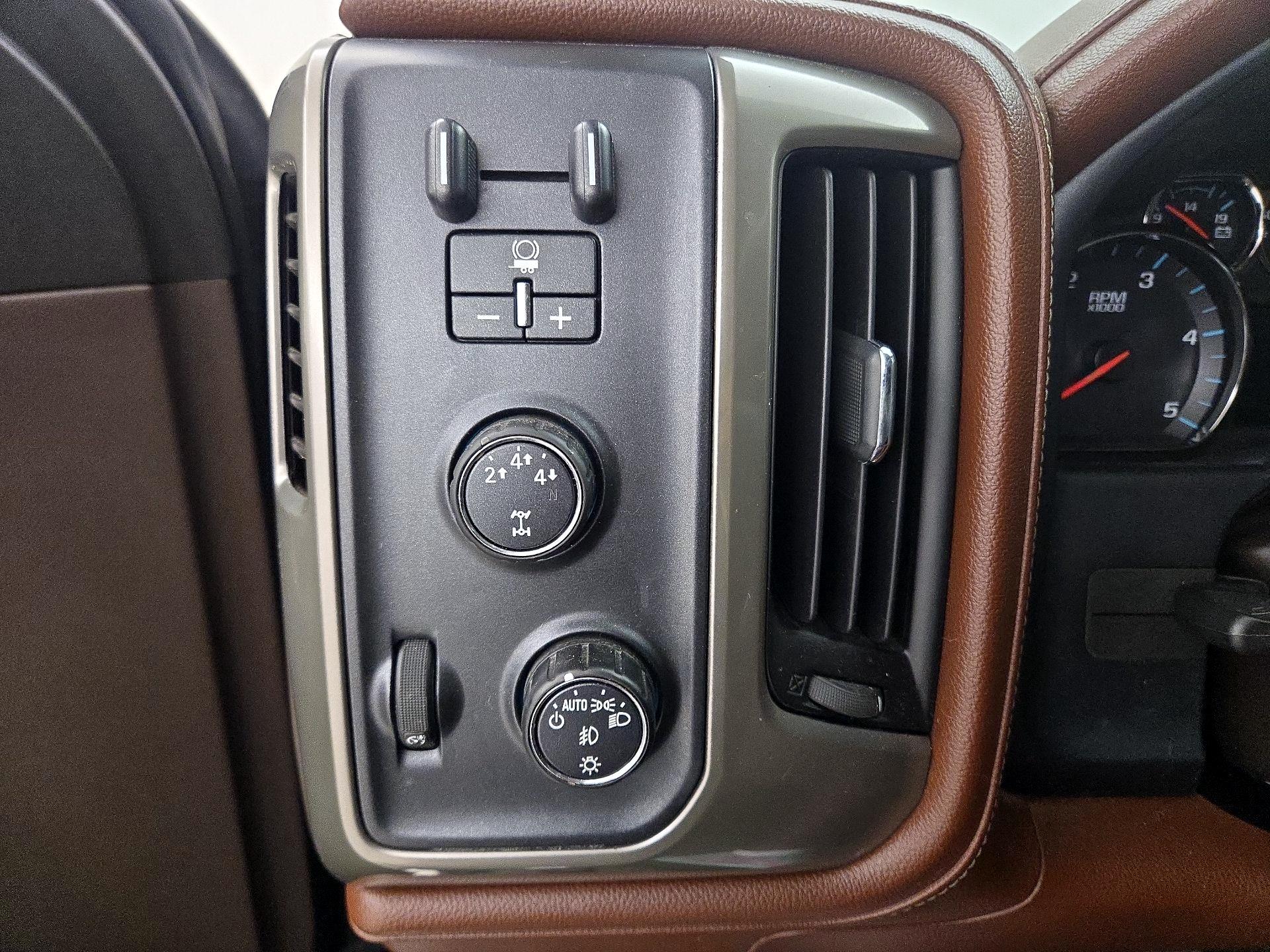 Thumbnail: 2016 Chevrolet Silverado 2500 - 13