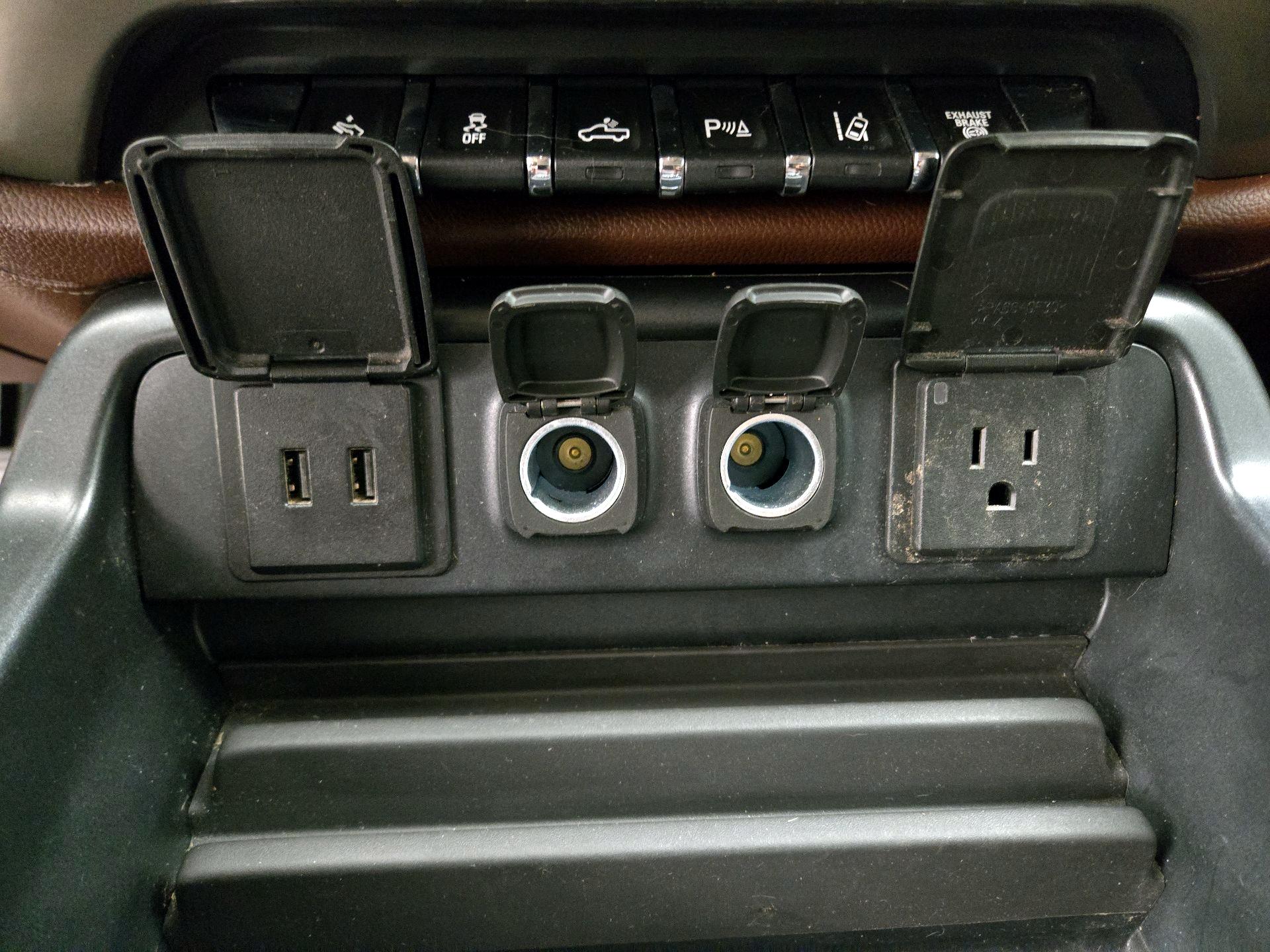 Thumbnail: 2016 Chevrolet Silverado 2500 - 19