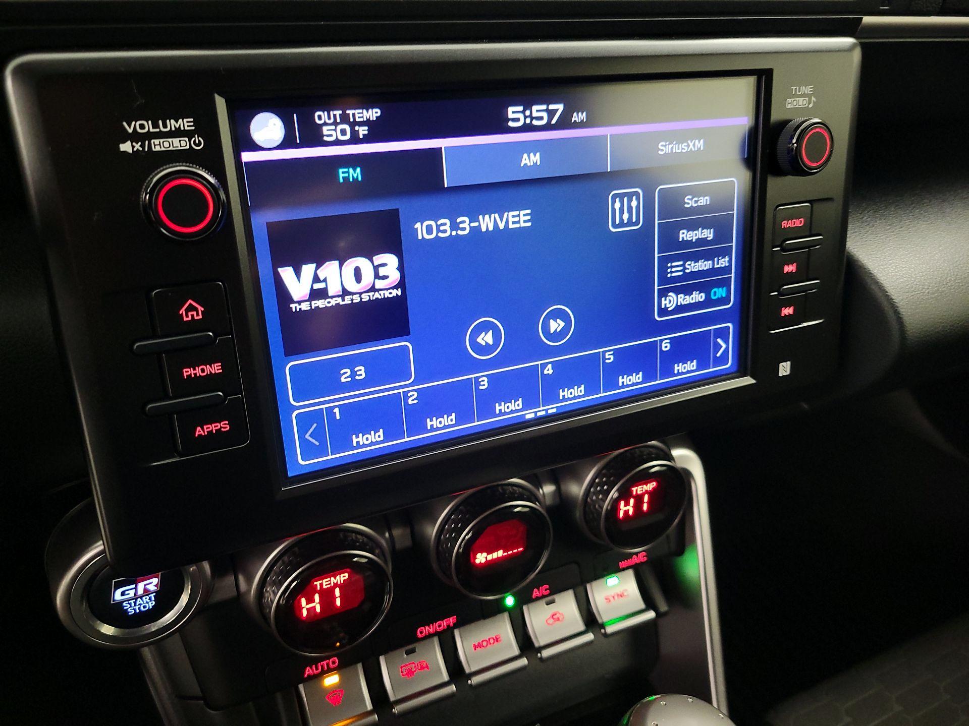 Thumbnail: 2022 Toyota GR86 - 15