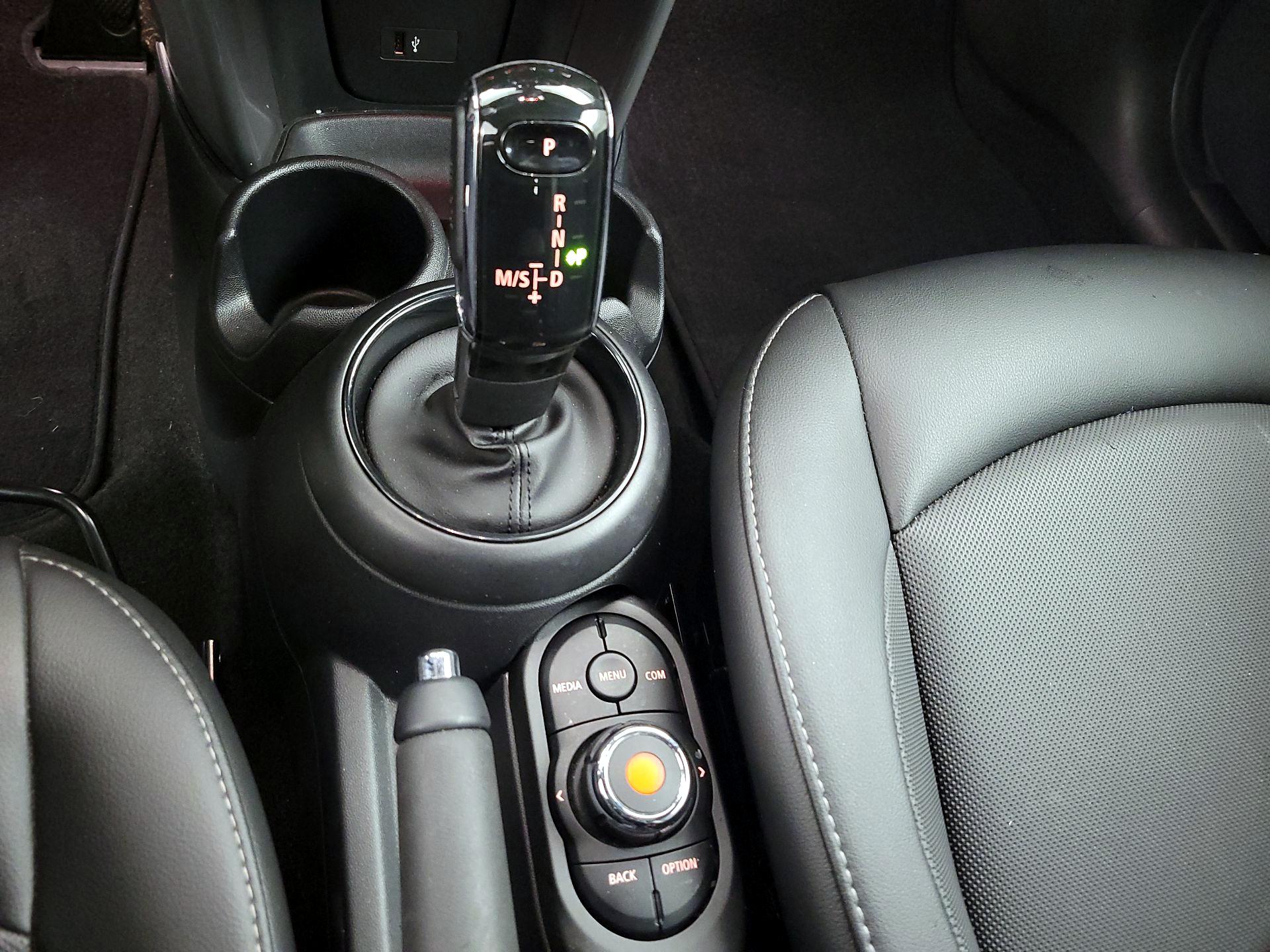 Thumbnail: 2022 MINI Cooper Hardtop - 17