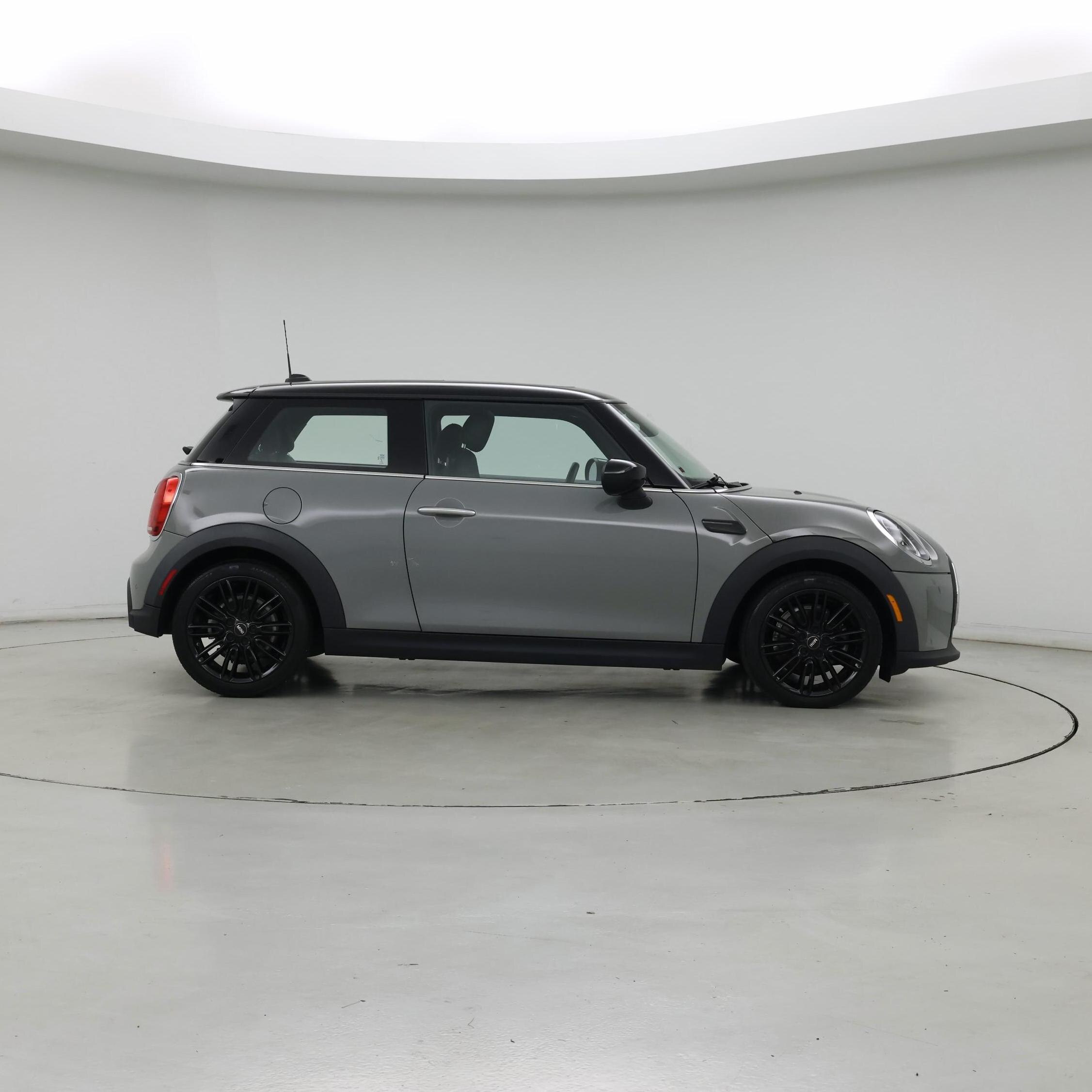 Thumbnail: 2022 MINI Cooper Hardtop - 7
