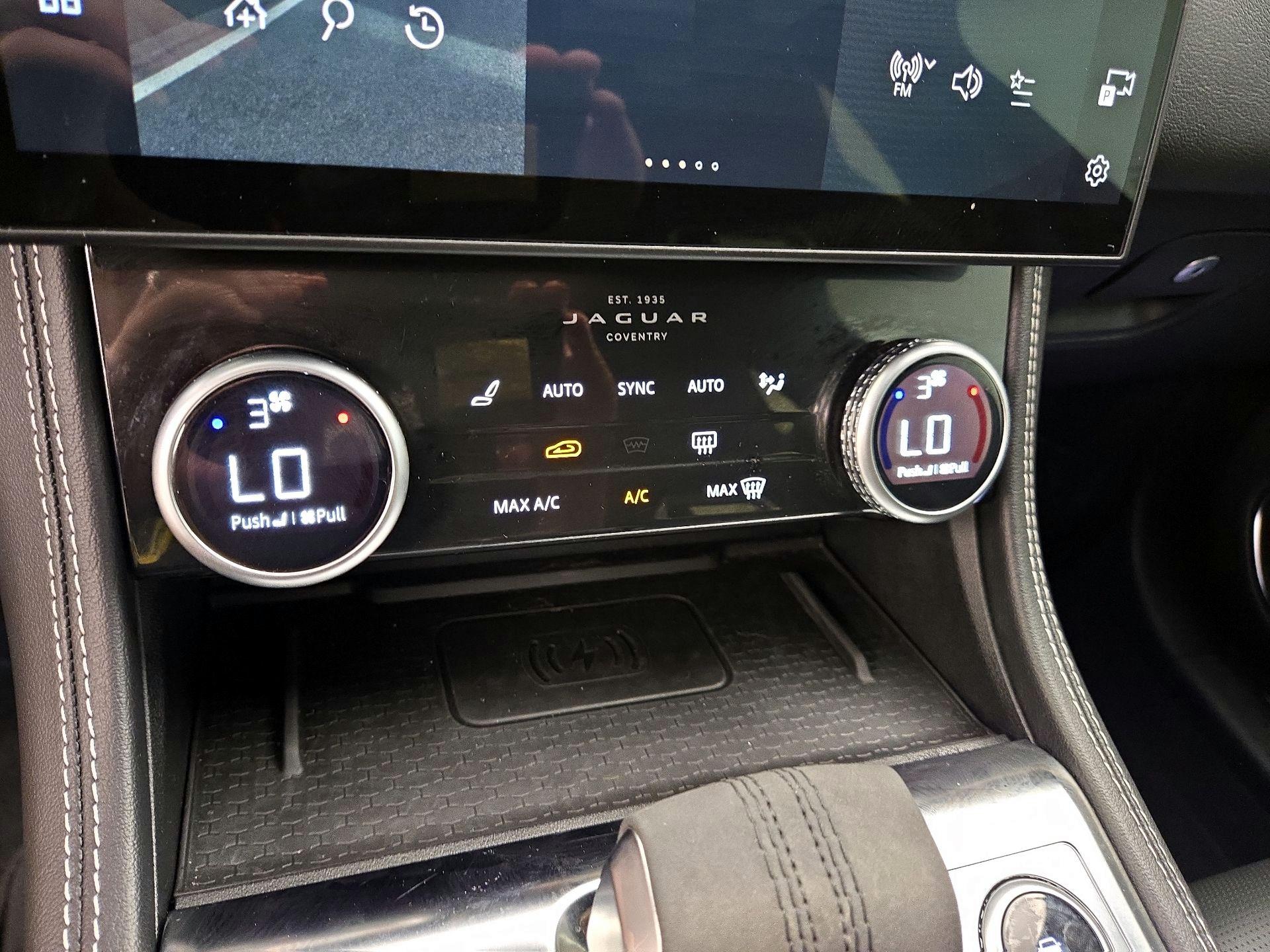 Thumbnail: 2024 Jaguar F-Pace - 17