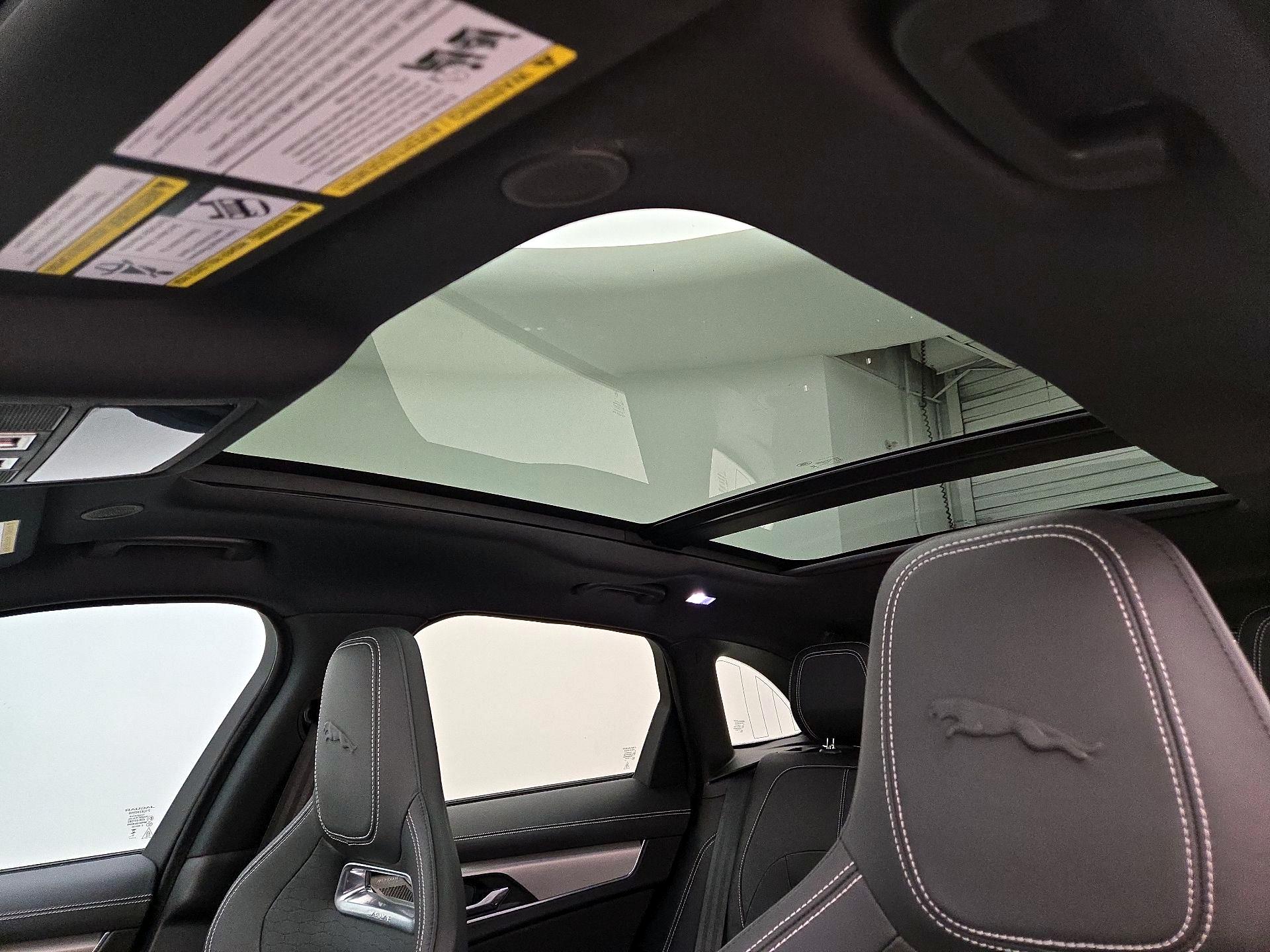 Thumbnail: 2024 Jaguar F-Pace - 20