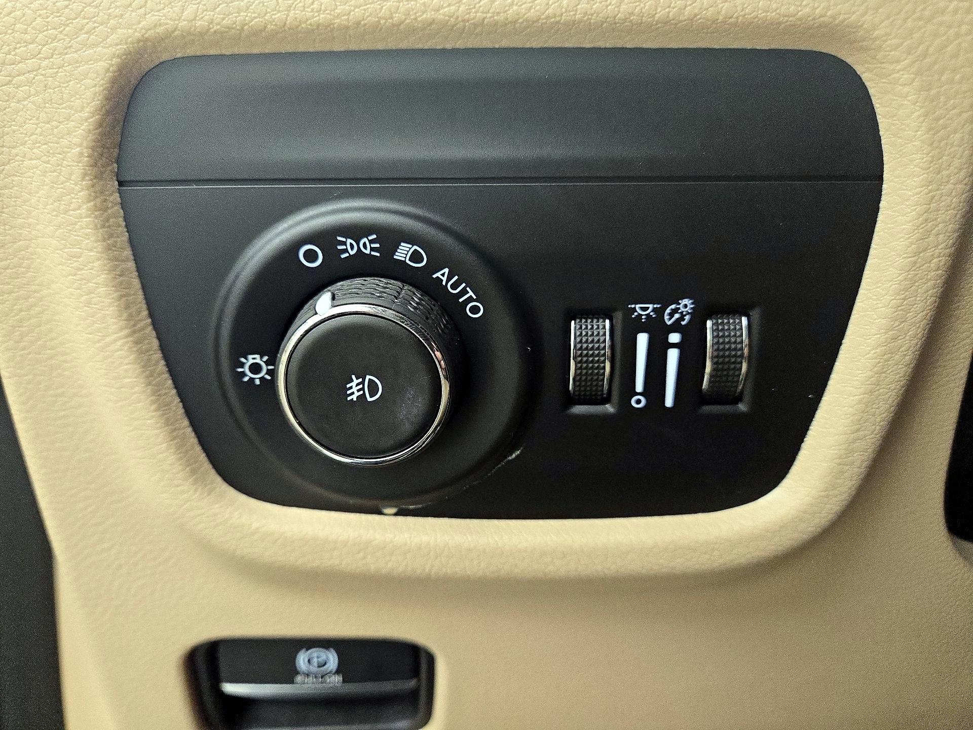 Thumbnail: 2022 Jeep Grand Cherokee L - 13