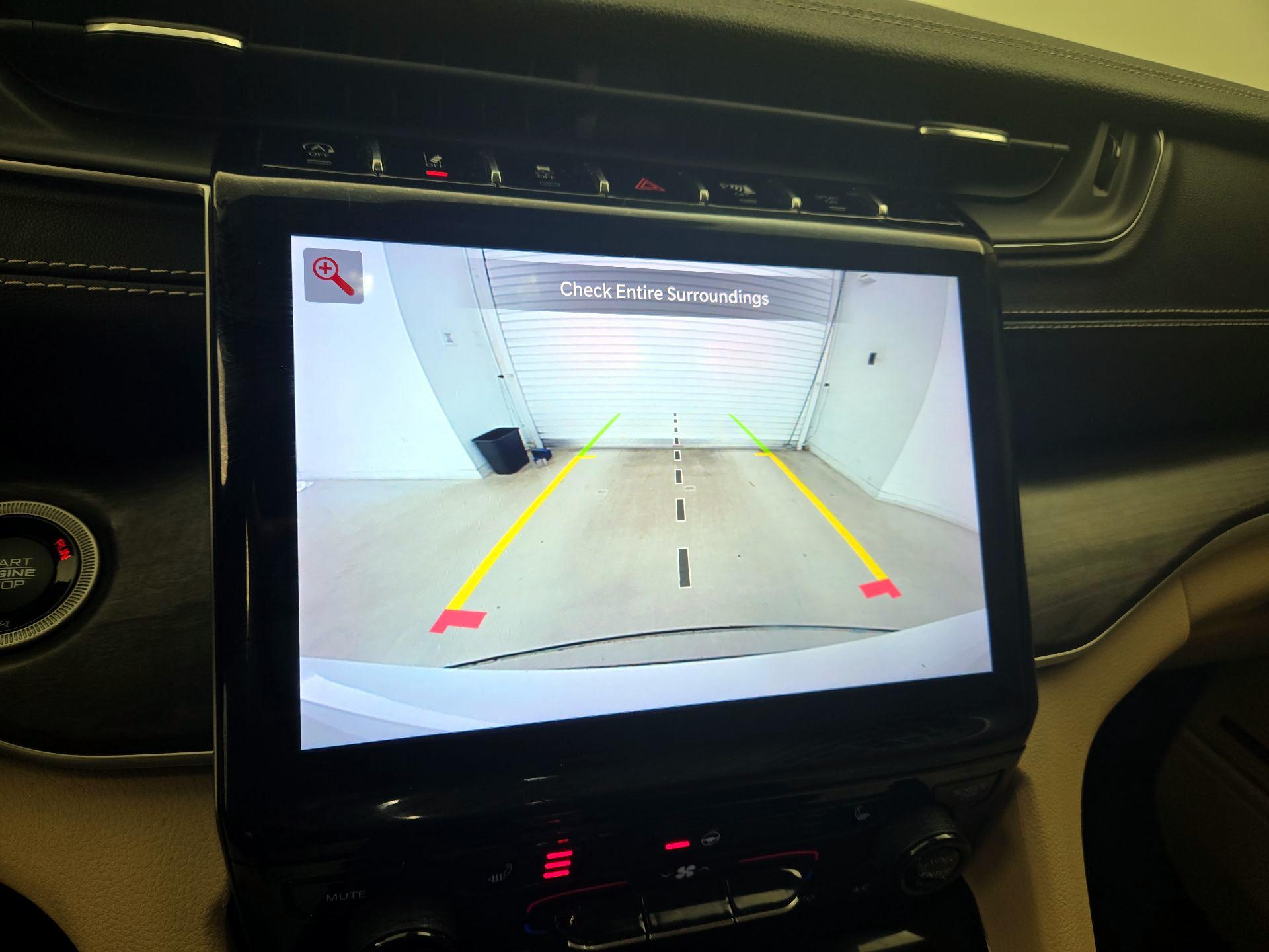 Thumbnail: 2022 Jeep Grand Cherokee L - 15