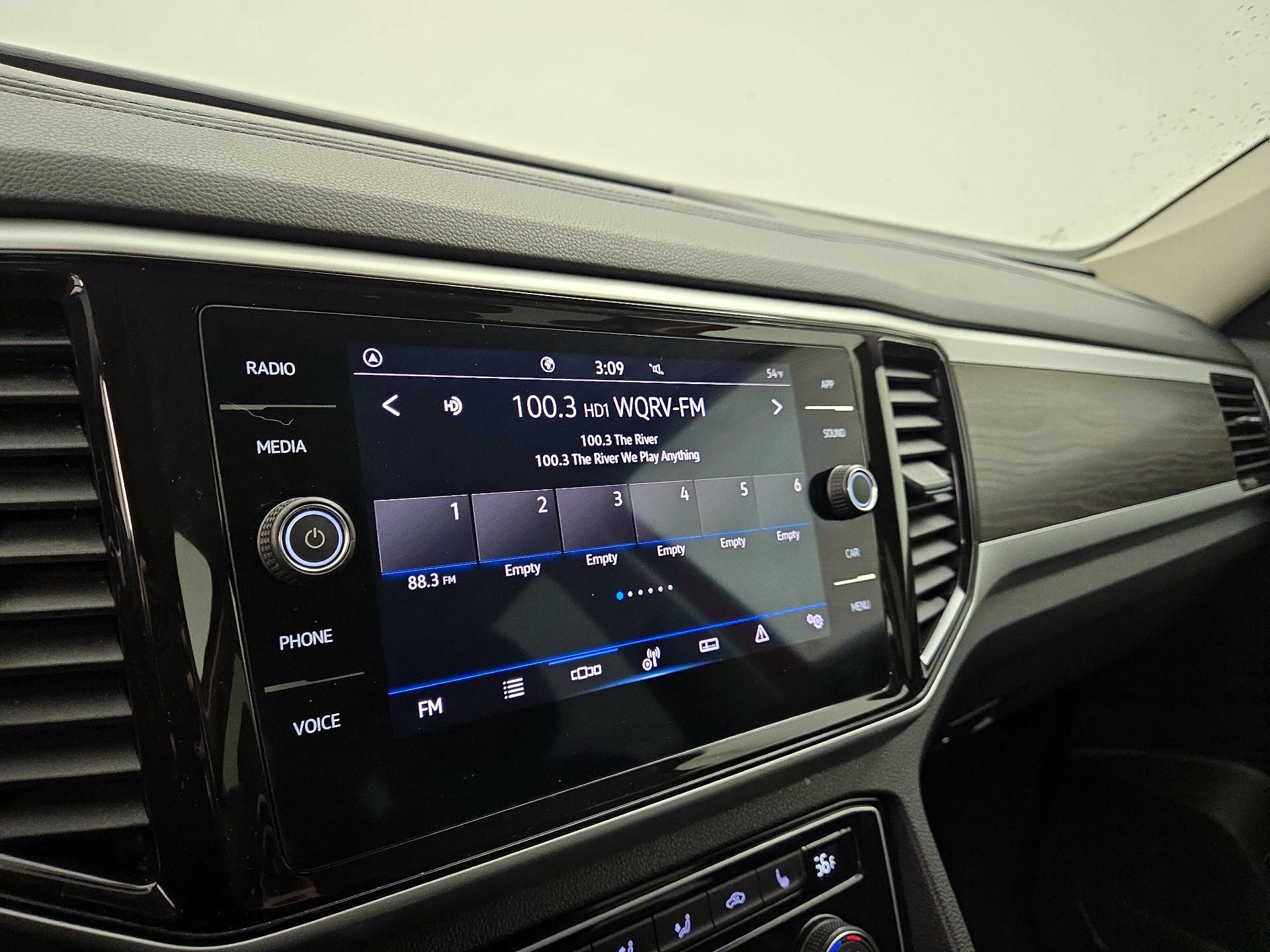 Thumbnail: 2022 Volkswagen Atlas - 15