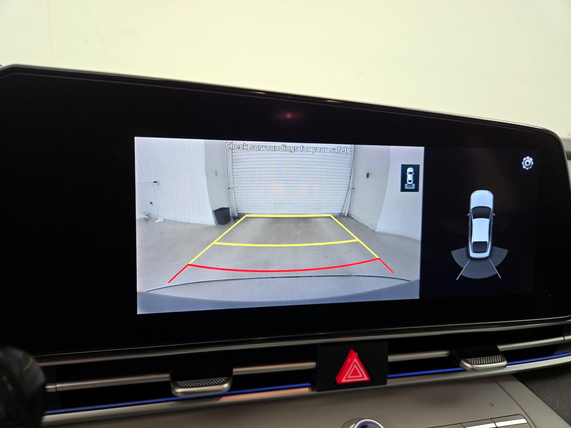 Thumbnail: 2021 Hyundai Elantra - 15