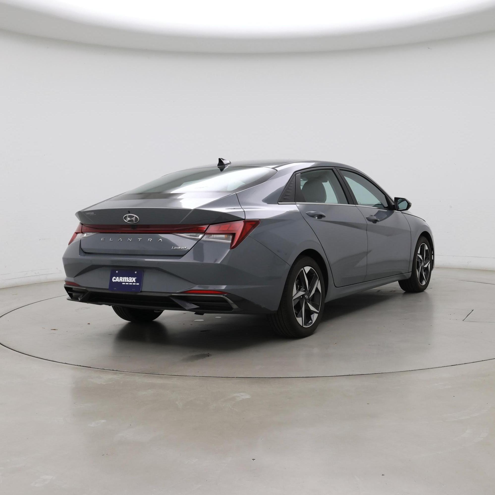 Thumbnail: 2021 Hyundai Elantra - 8