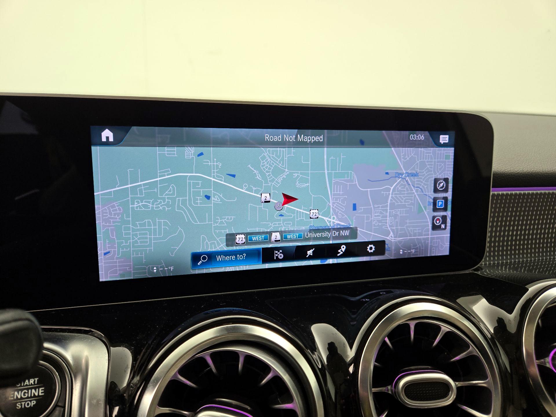 Thumbnail: 2021 Mercedes-Benz GLB - 14