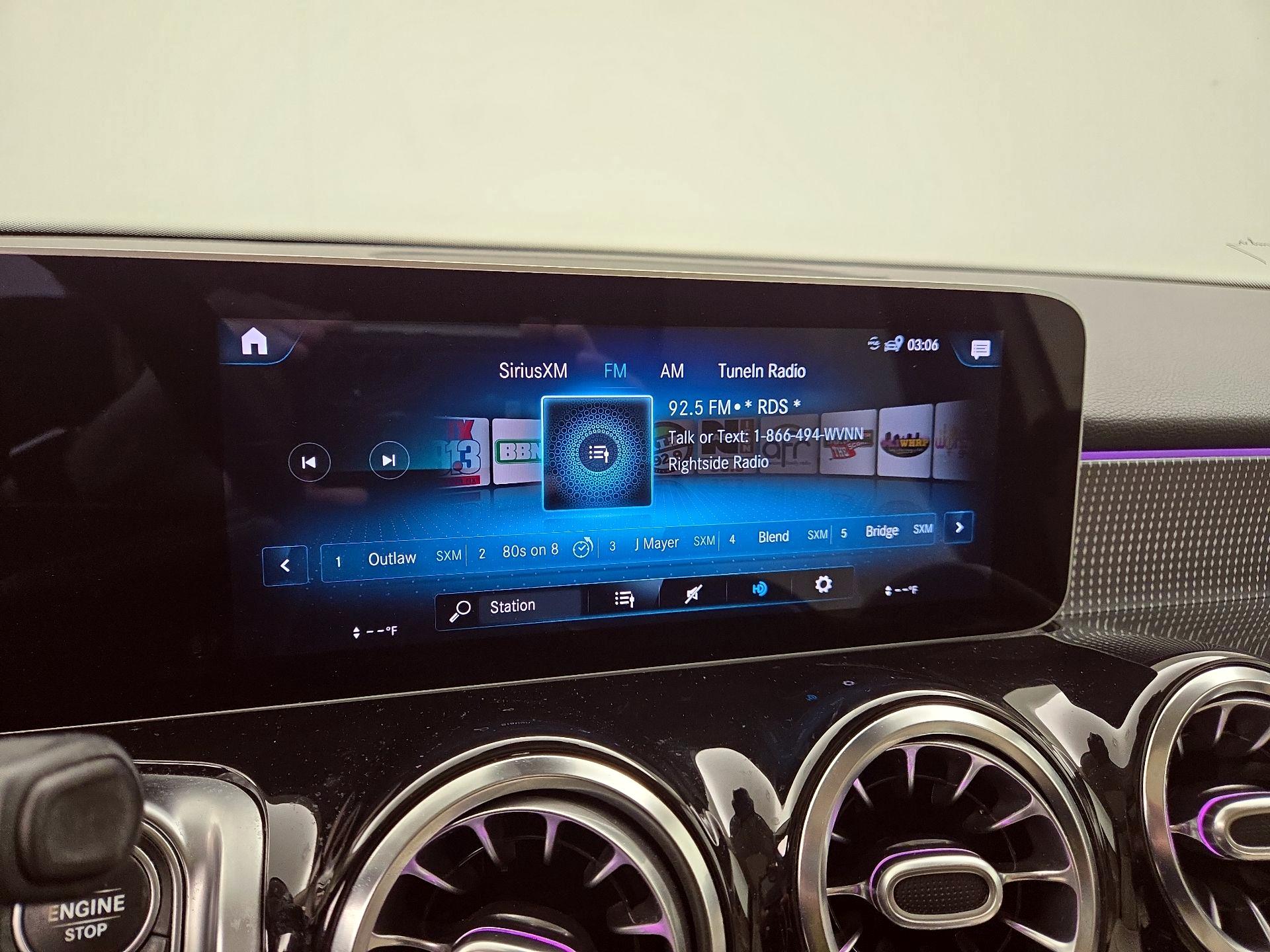 Thumbnail: 2021 Mercedes-Benz GLB - 16