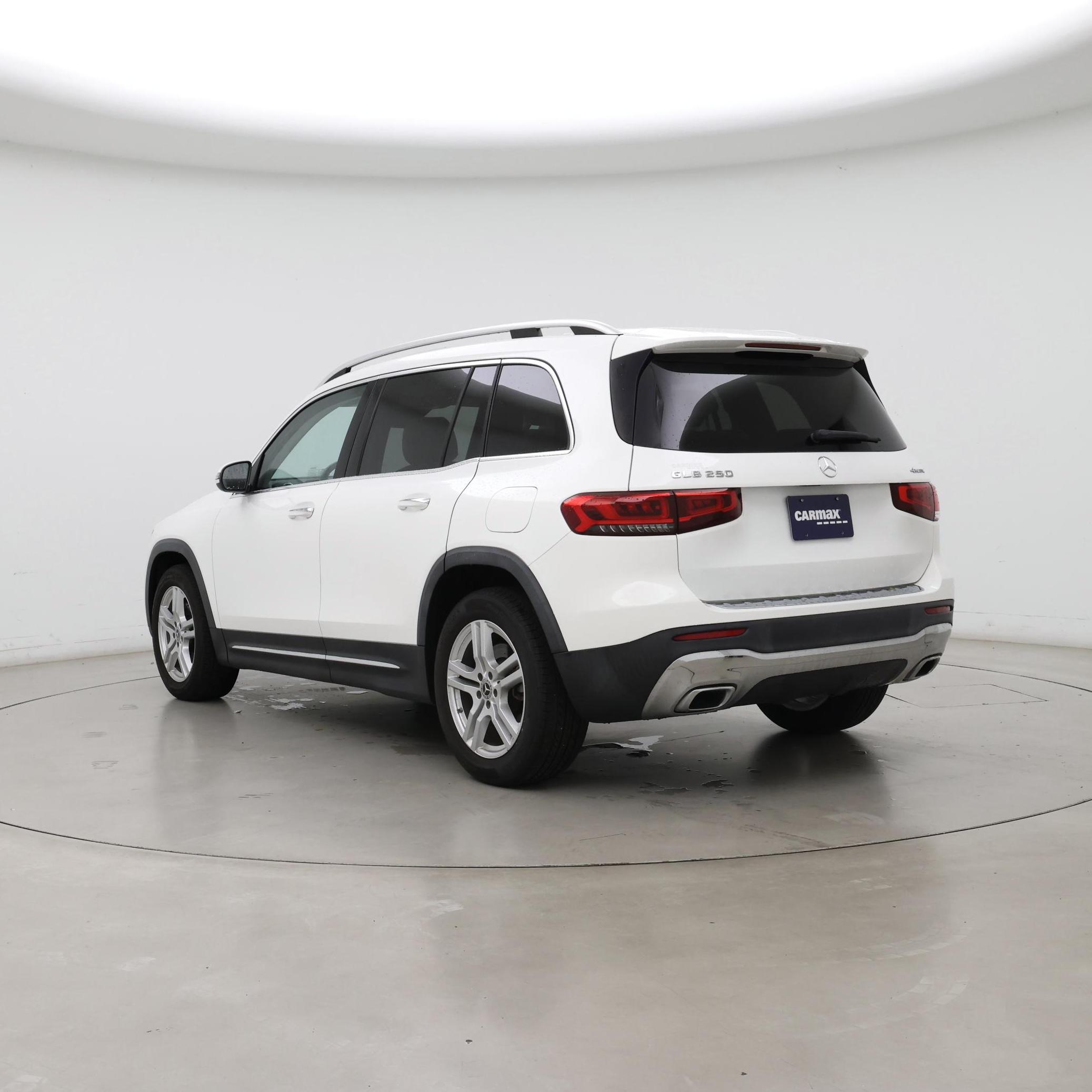 Thumbnail: 2021 Mercedes-Benz GLB - 2