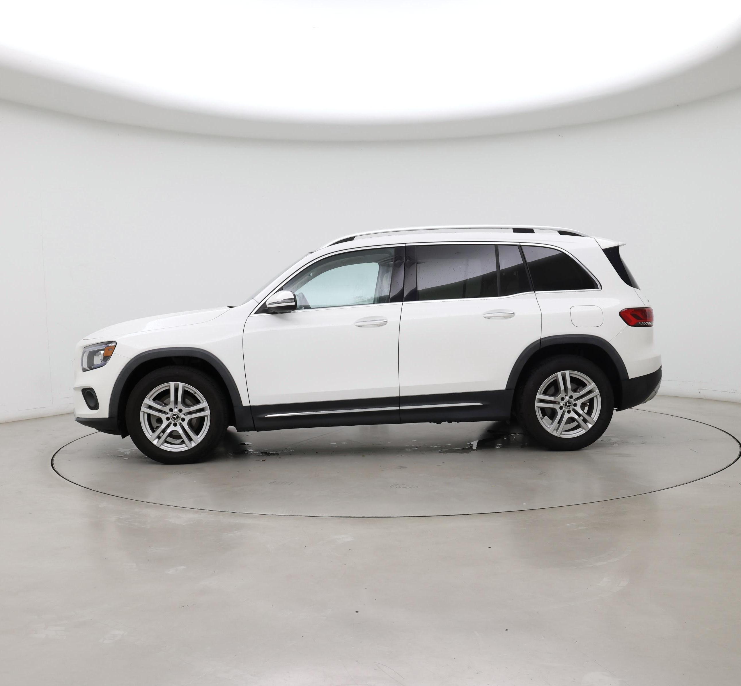 Thumbnail: 2021 Mercedes-Benz GLB - 3