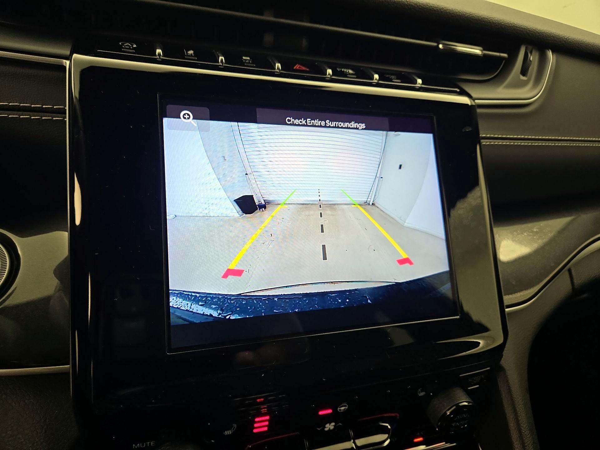 Thumbnail: 2022 Jeep Grand Cherokee L - 14