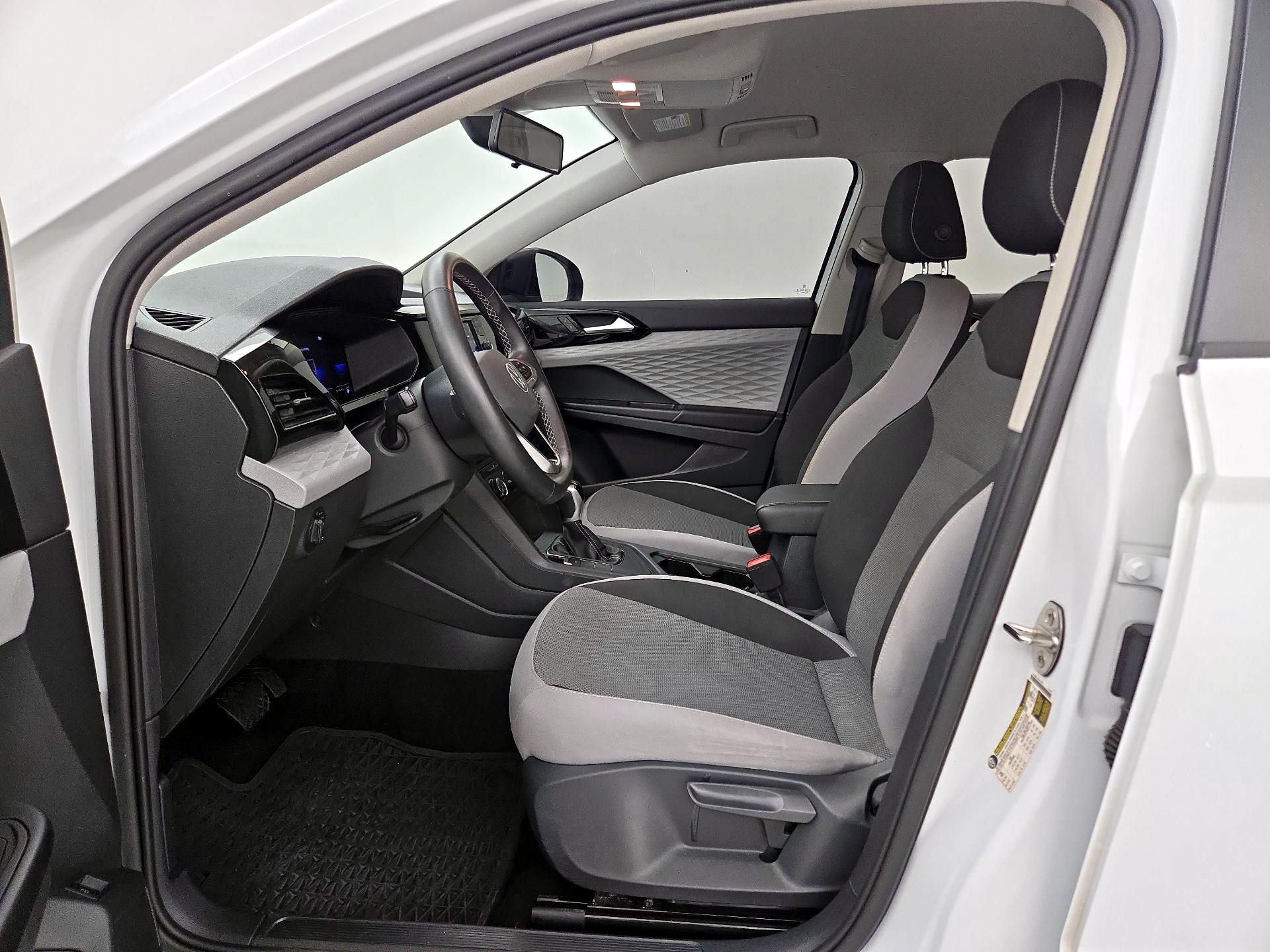 Thumbnail: 2022 Volkswagen Taos - 11