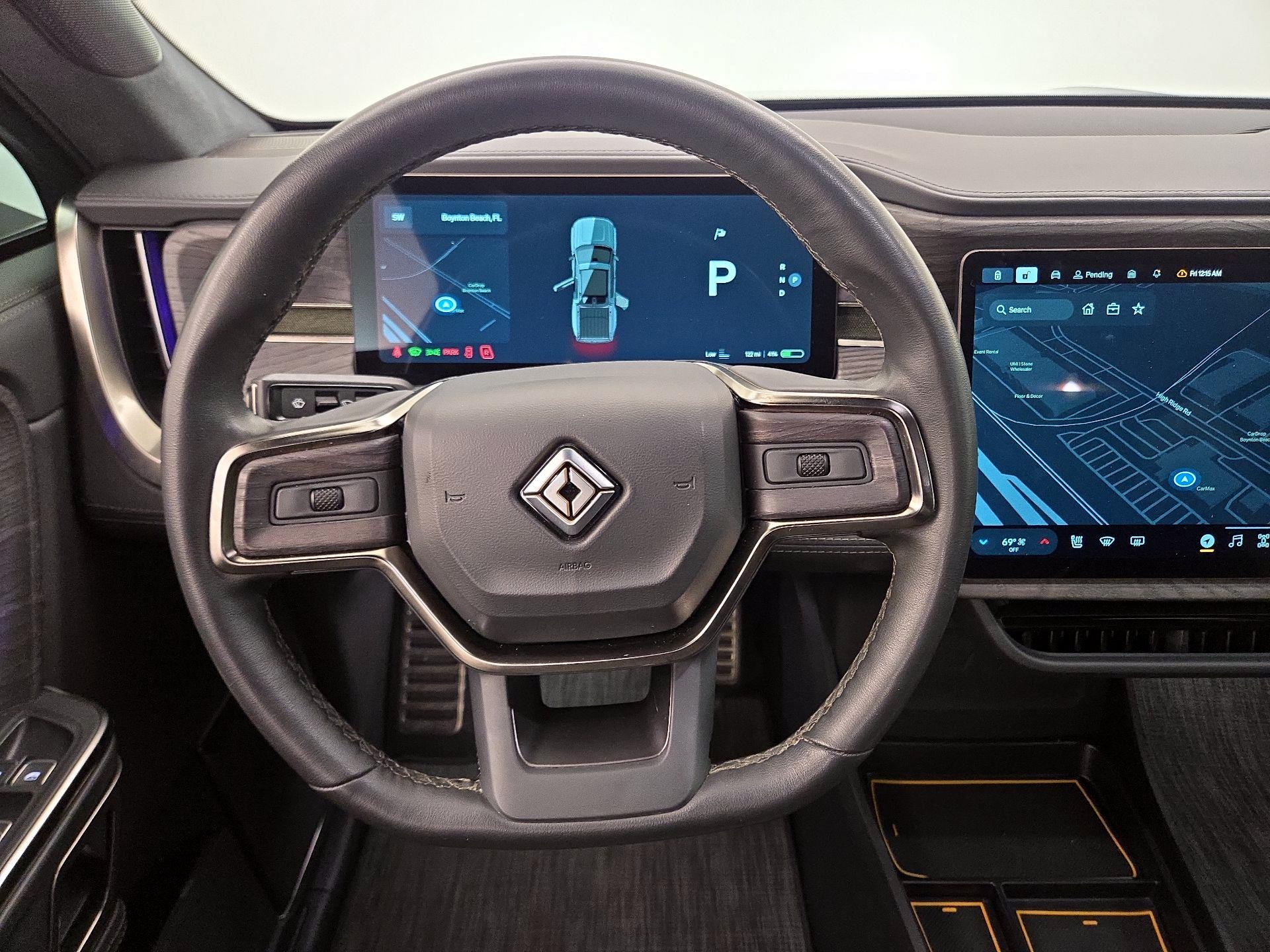 Thumbnail: 2023 Rivian R1T - 10