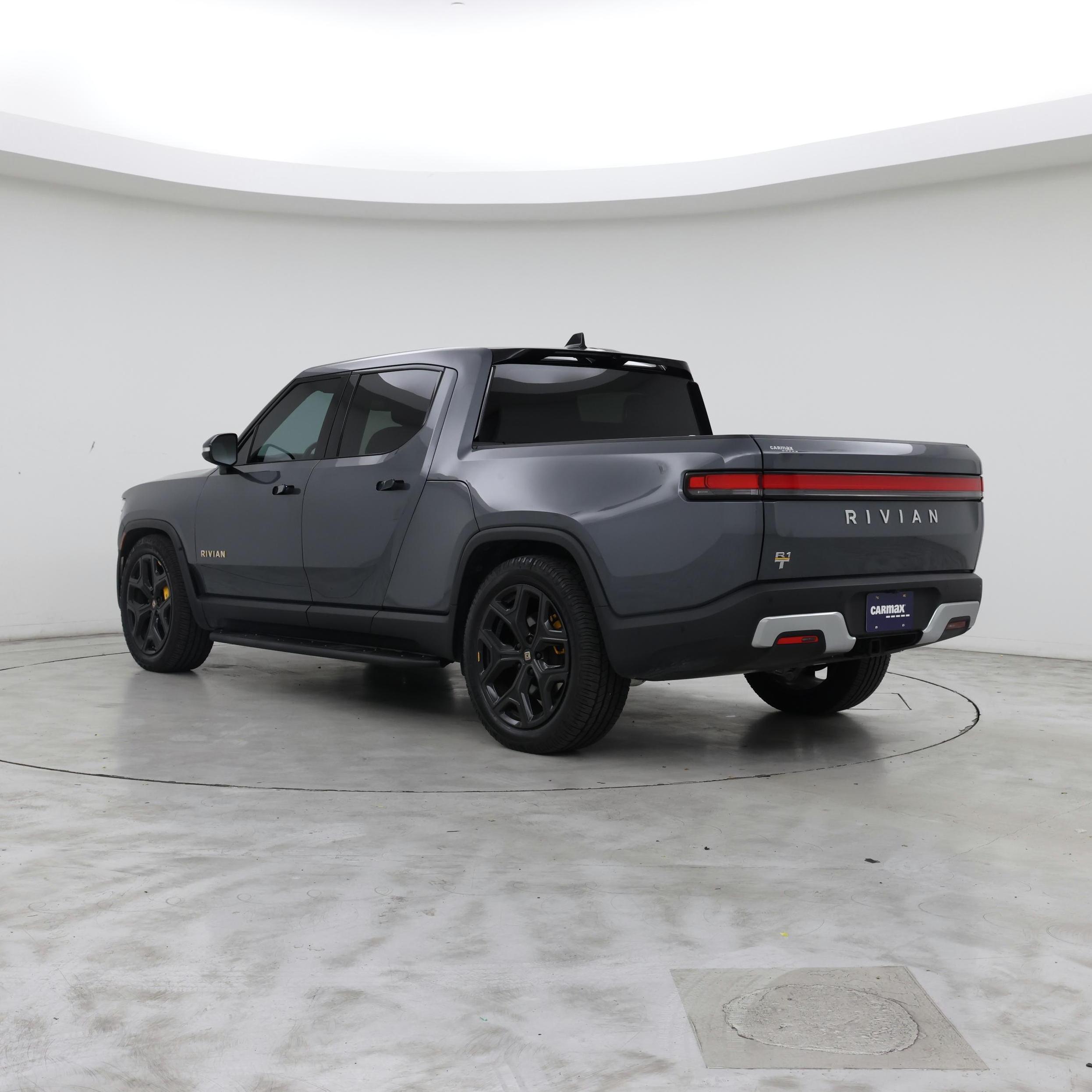 Thumbnail: 2023 Rivian R1T - 2